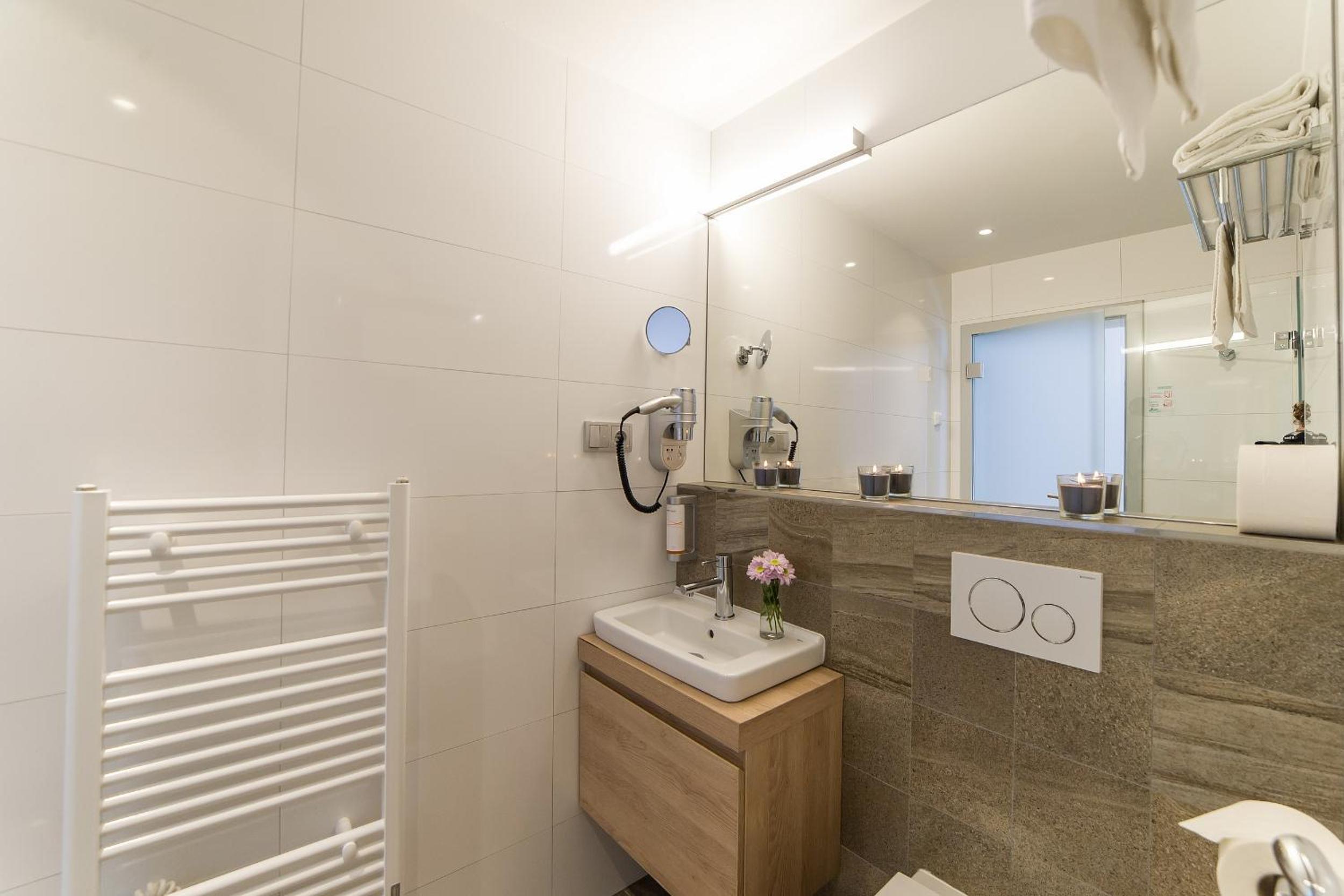 Standard Double Room - Photo 4