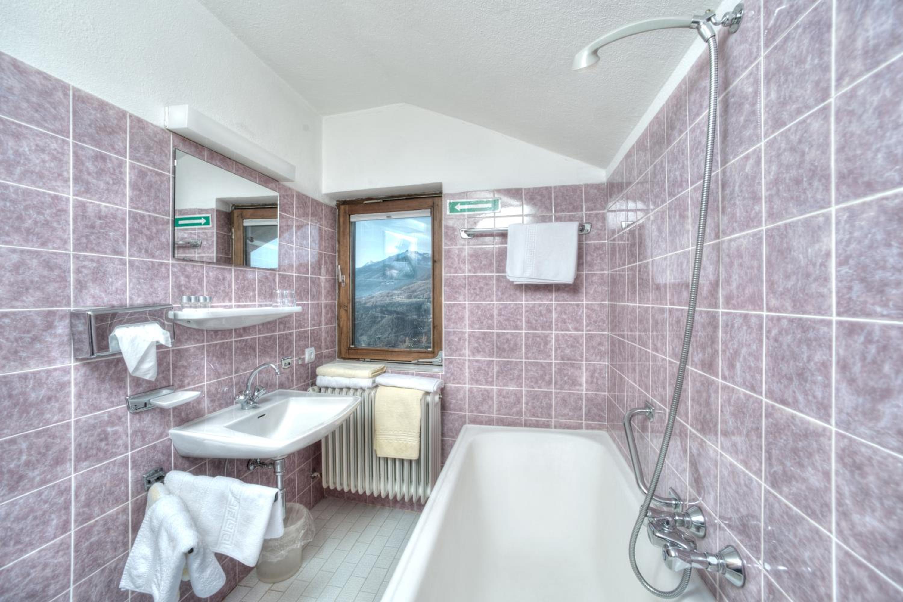 Double Room with Extra Bed (2 Adults + 1 Child) photo 2