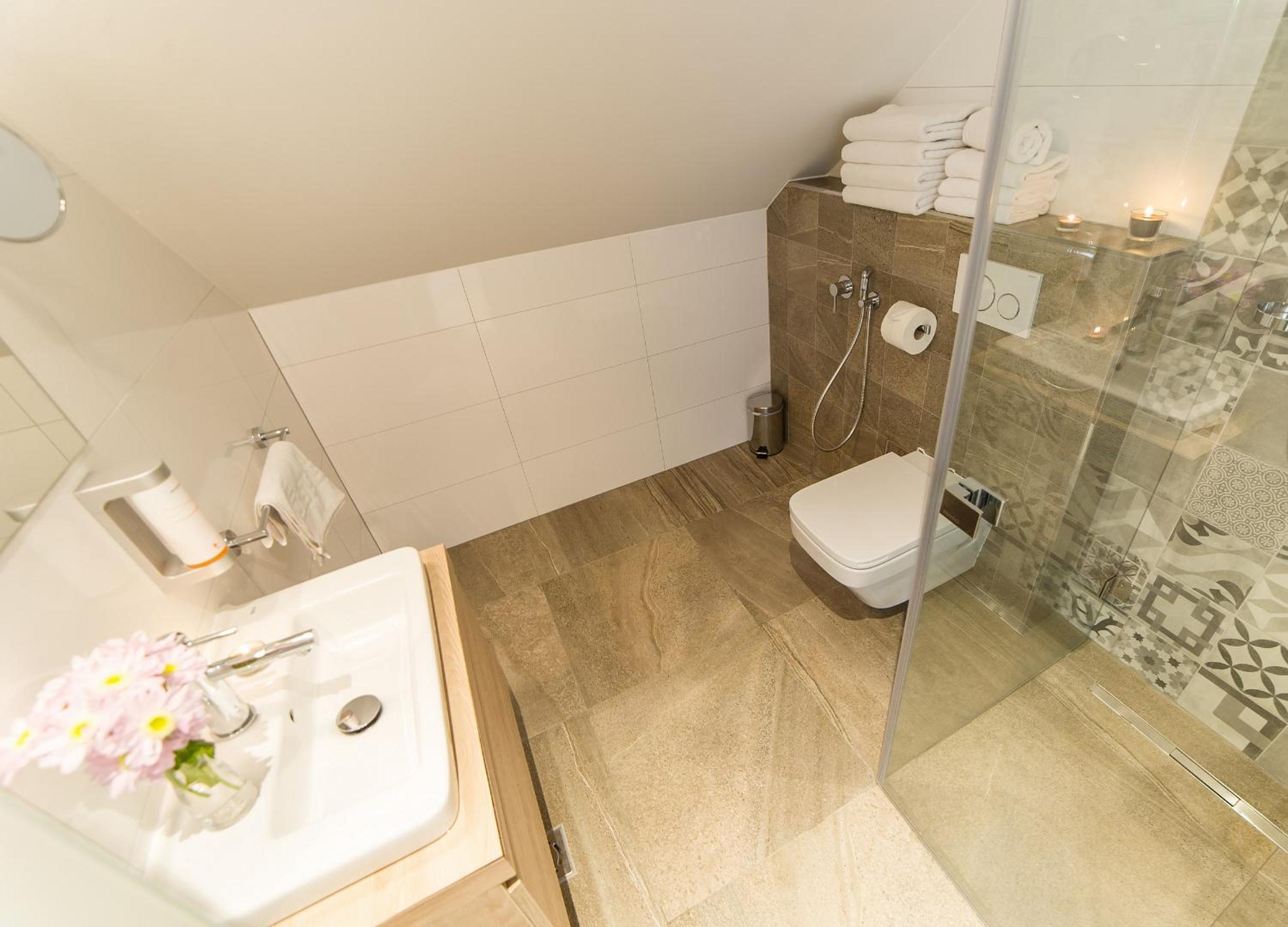 Comfort Quadruple Room - Photo 7