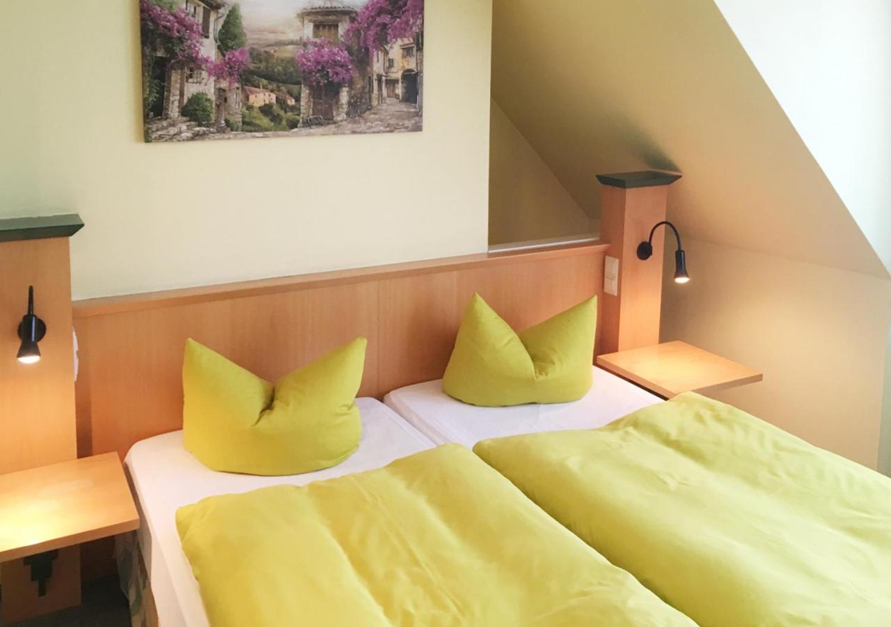 Double Room - Photo 3