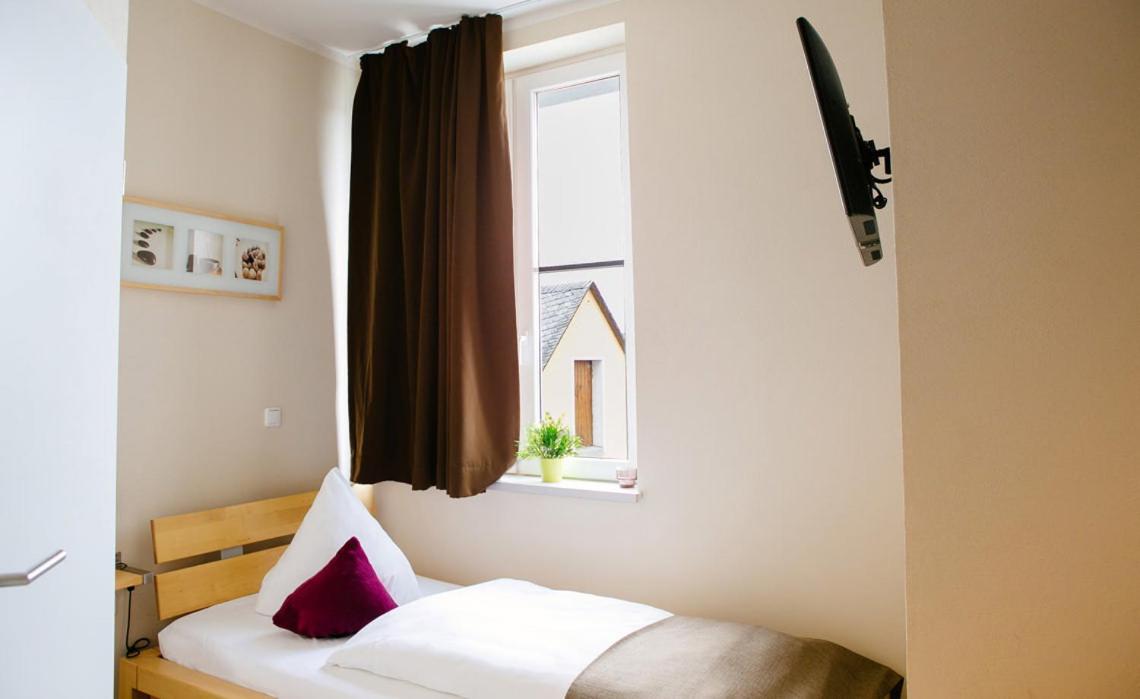 Economy Single Room