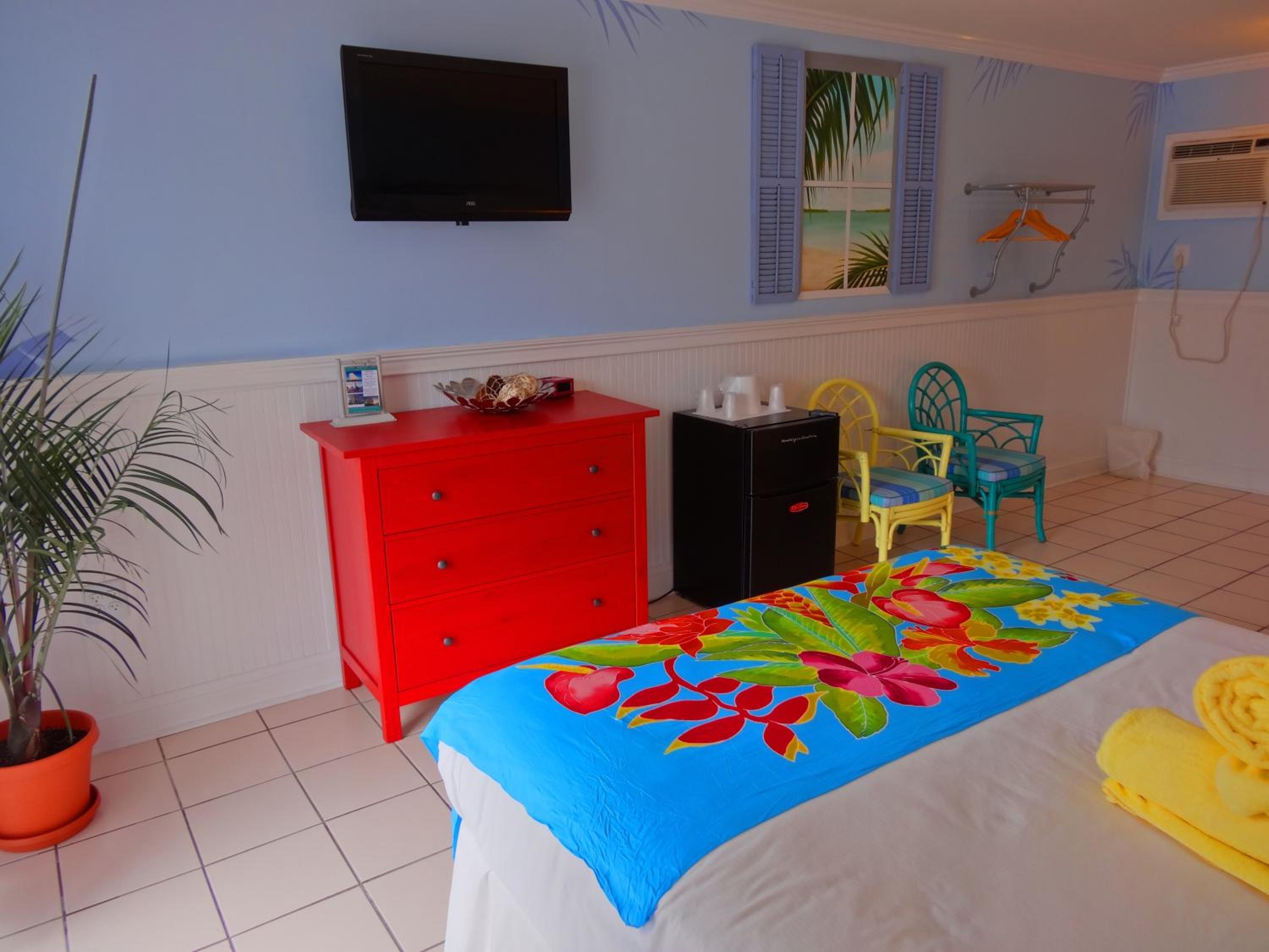 Deluxe Queen Room with Patio