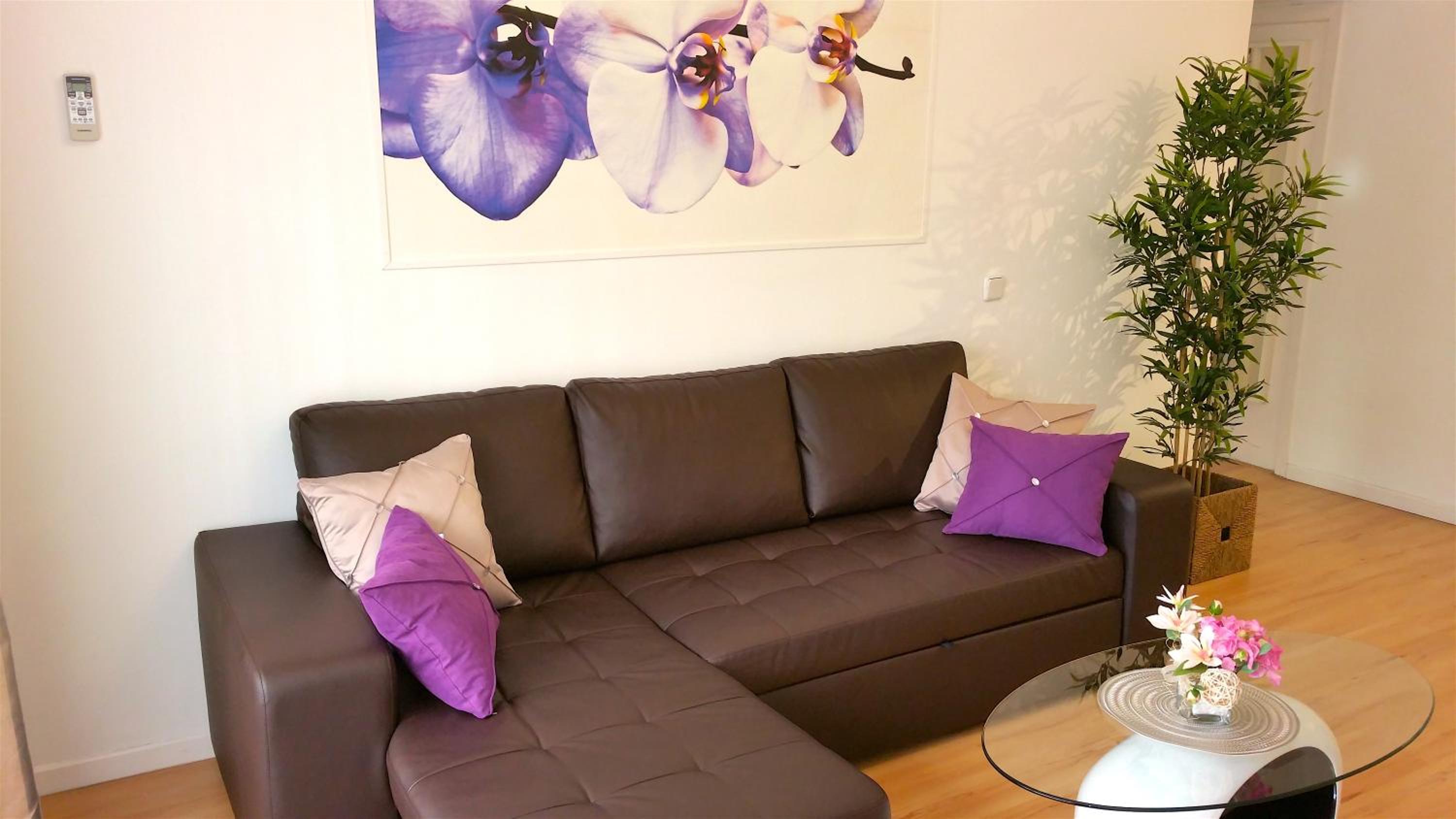One-Bedroom Apartment with Balcony photo 2