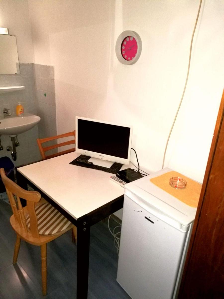Single Room with Shower photo 1