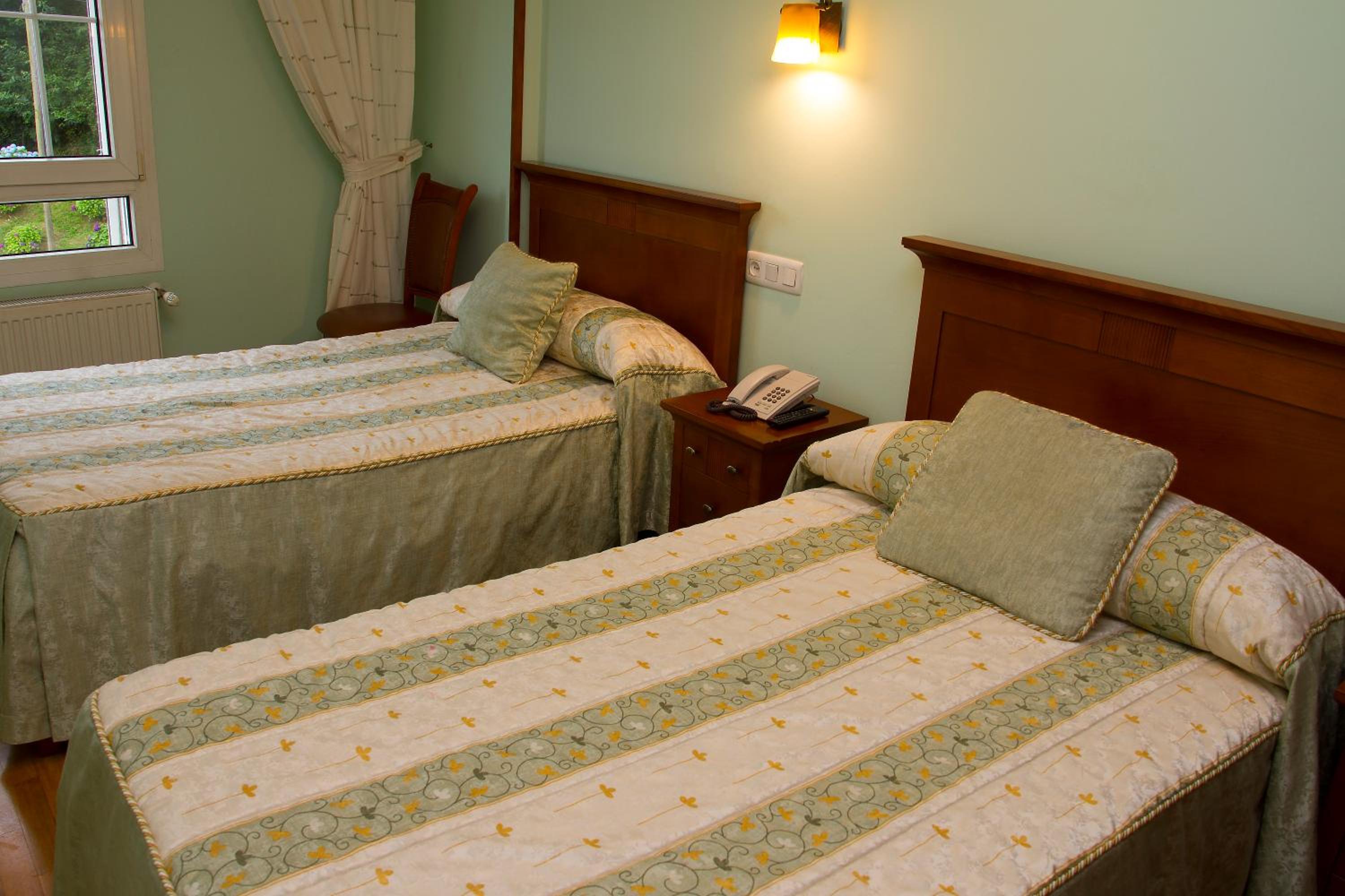 Twin Room - Photo 4