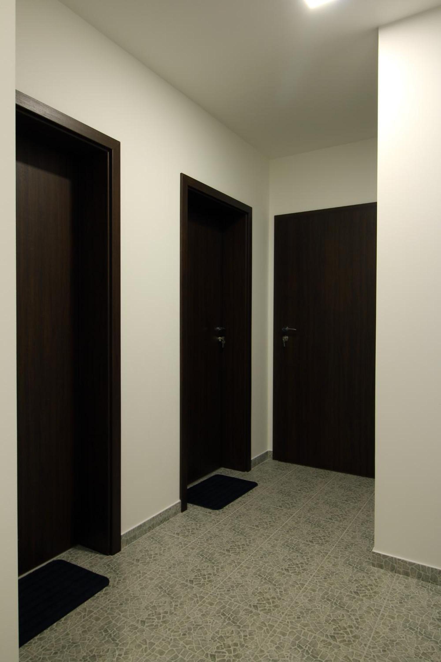 Twin Room - Photo 17