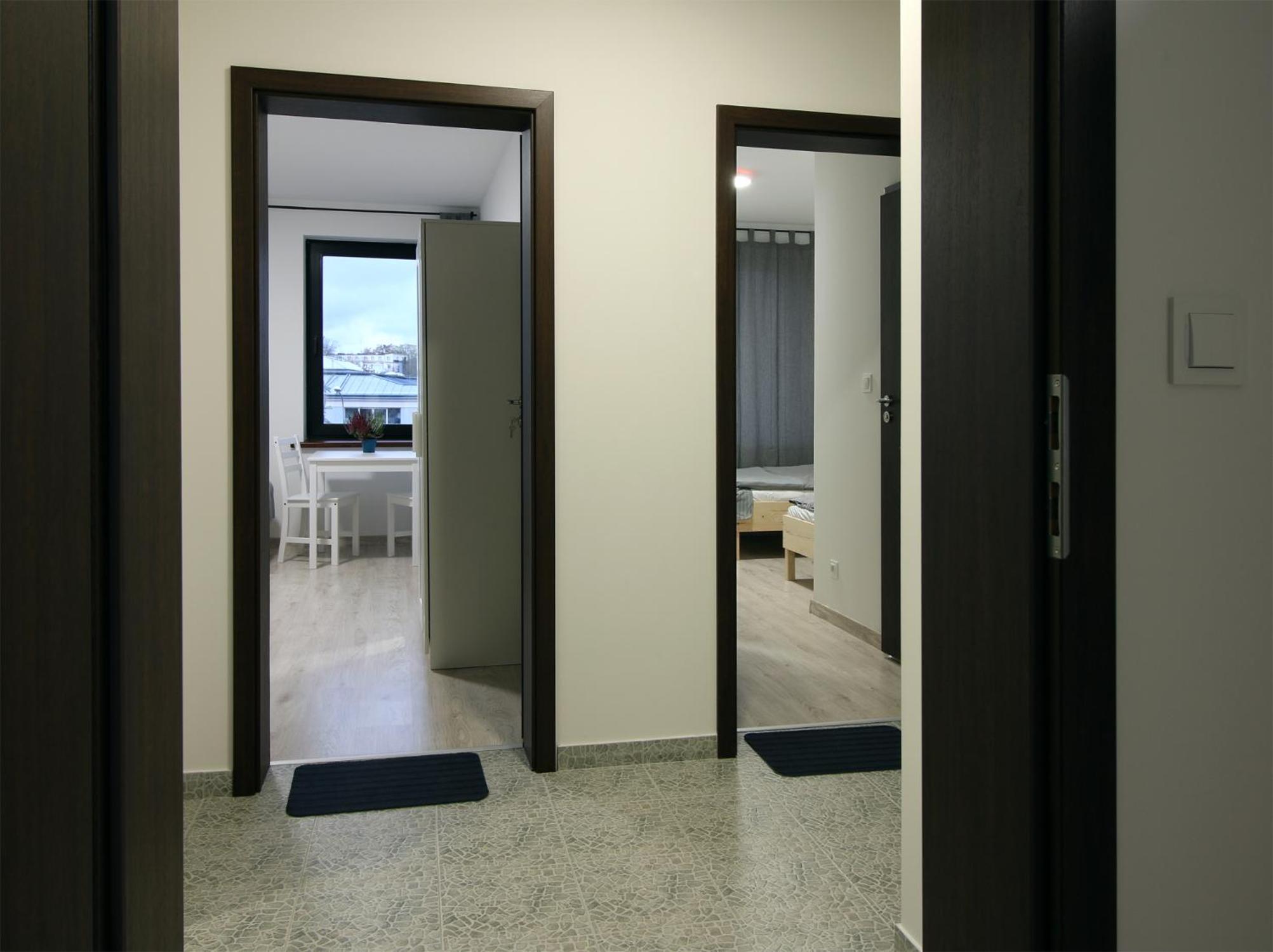Twin Room - Photo 18
