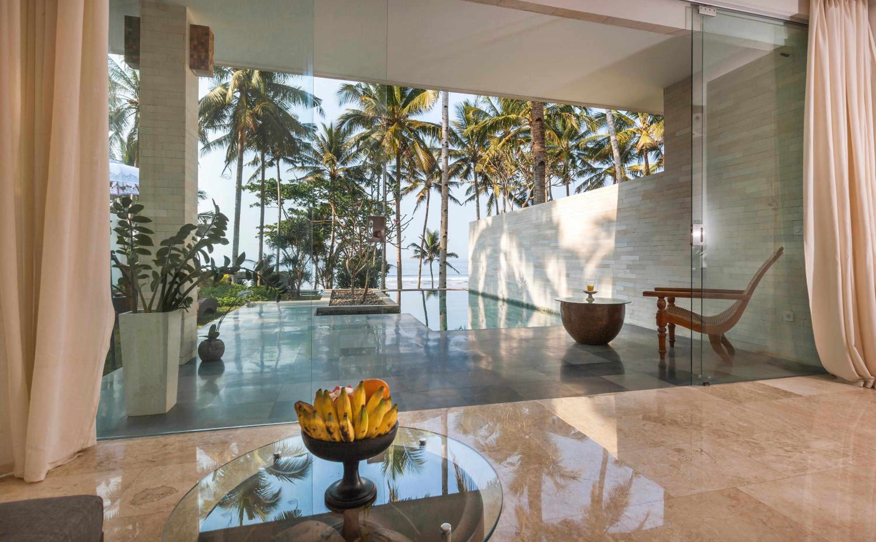 One-Bedroom Beach Pool Villa - Photo 8