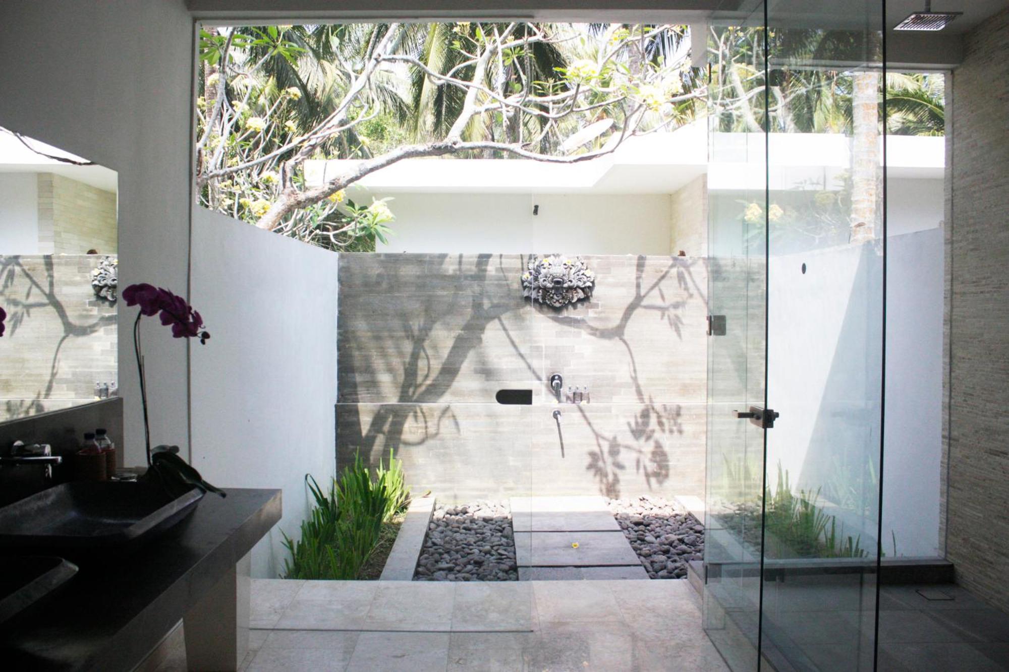 One-Bedroom Beach Pool Villa - Photo 4