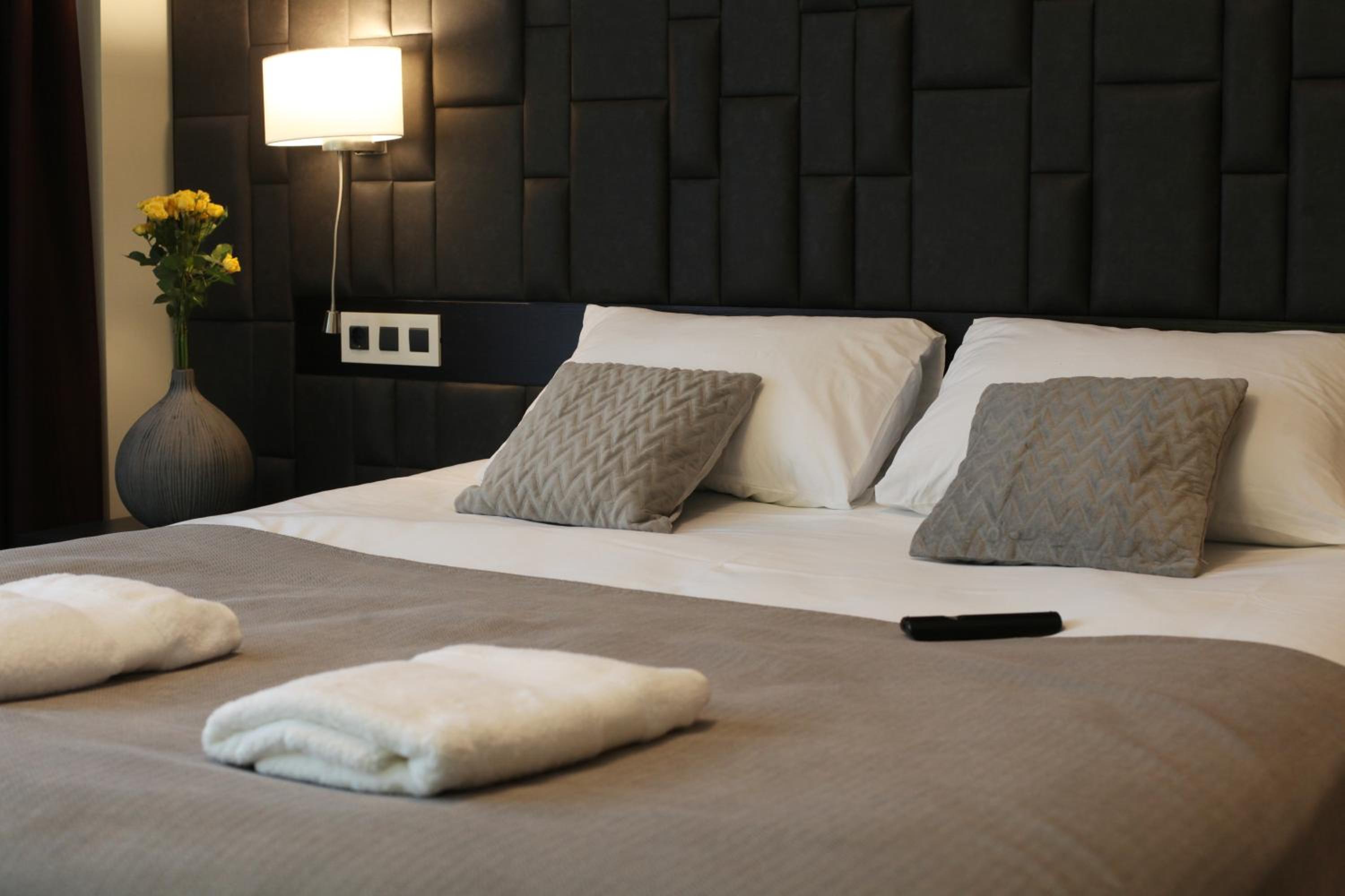 Single Room with Balcony photo 1