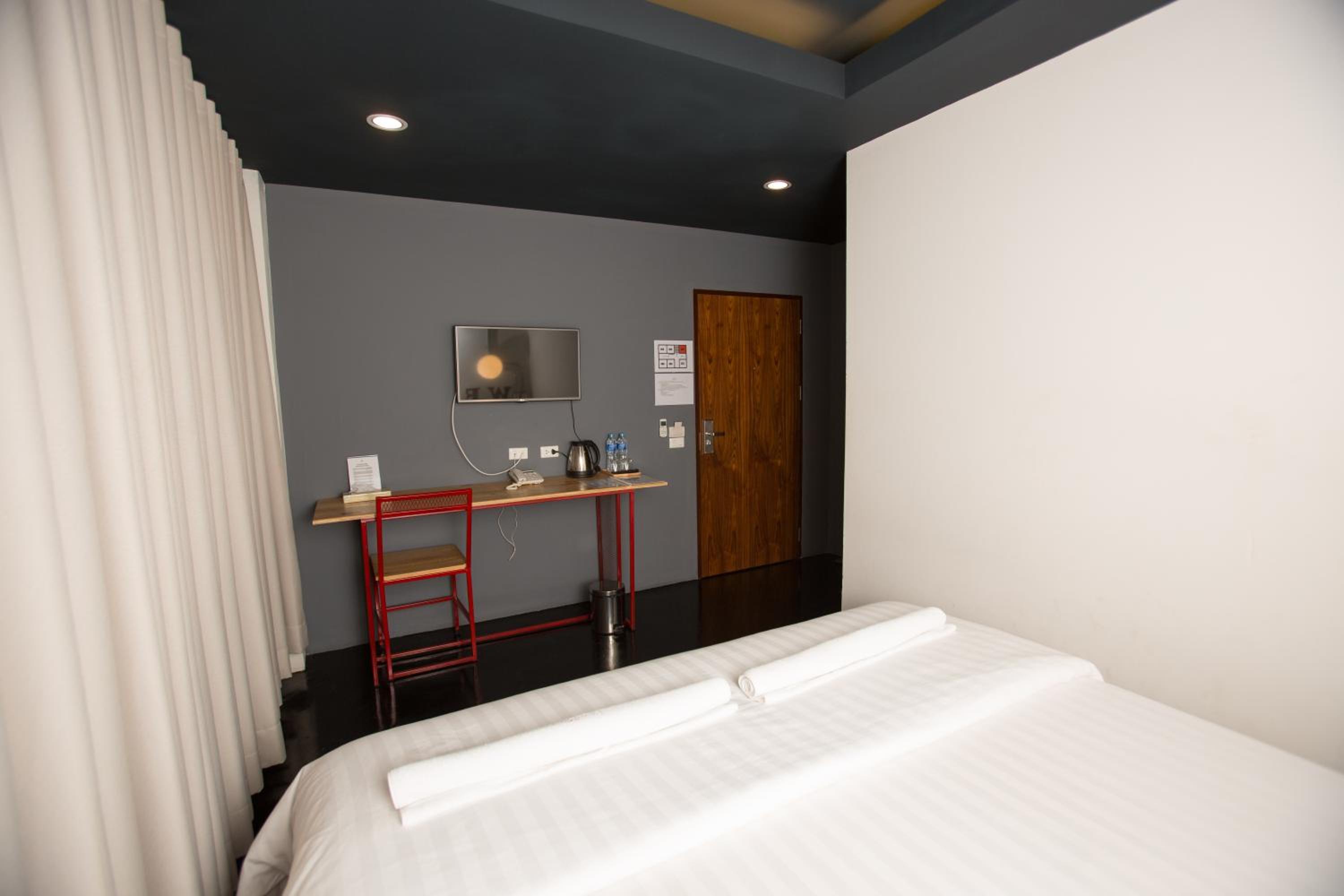 Double Room With Private Bathroom - Photo 6