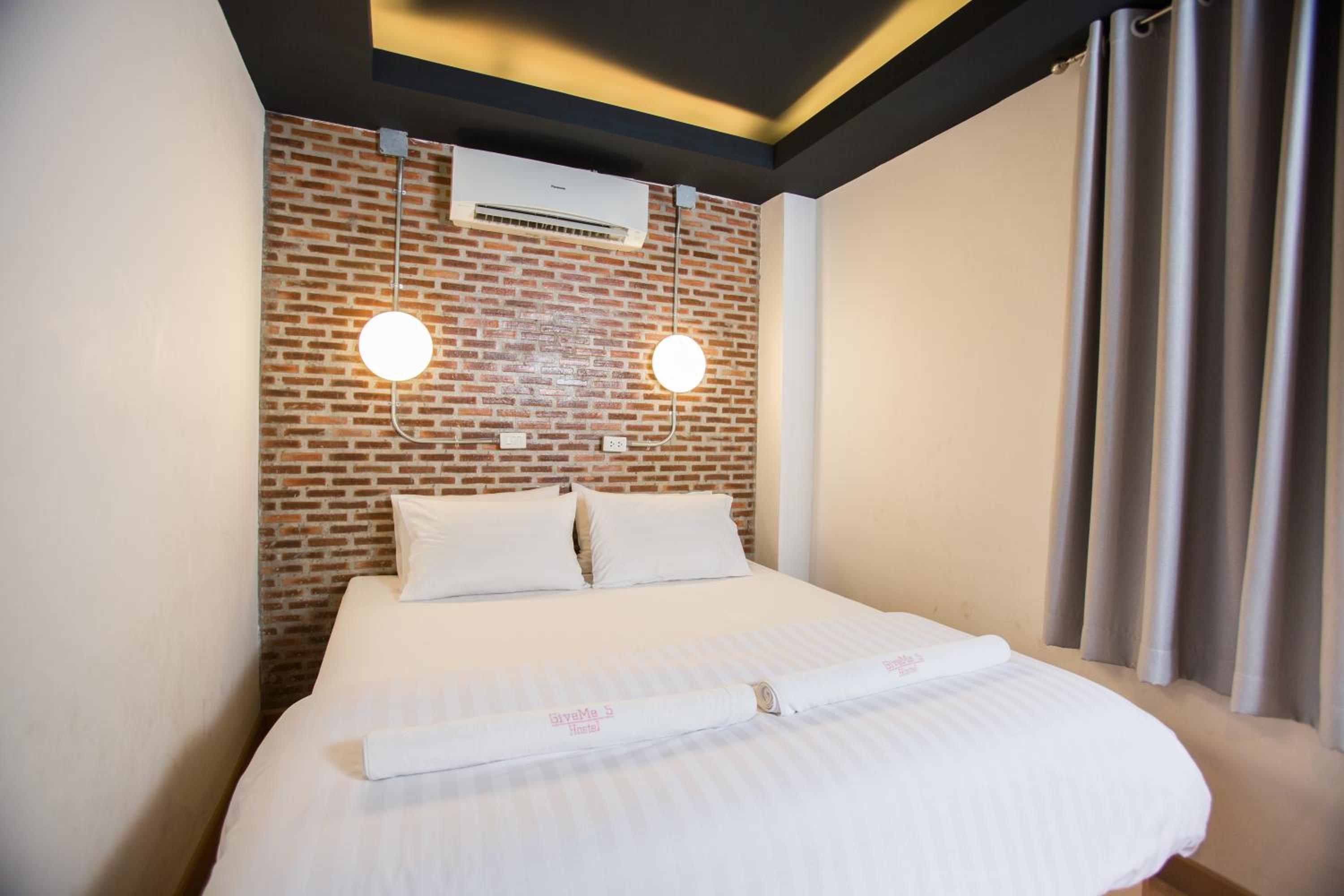 Double Room With Private Bathroom - Photo 5