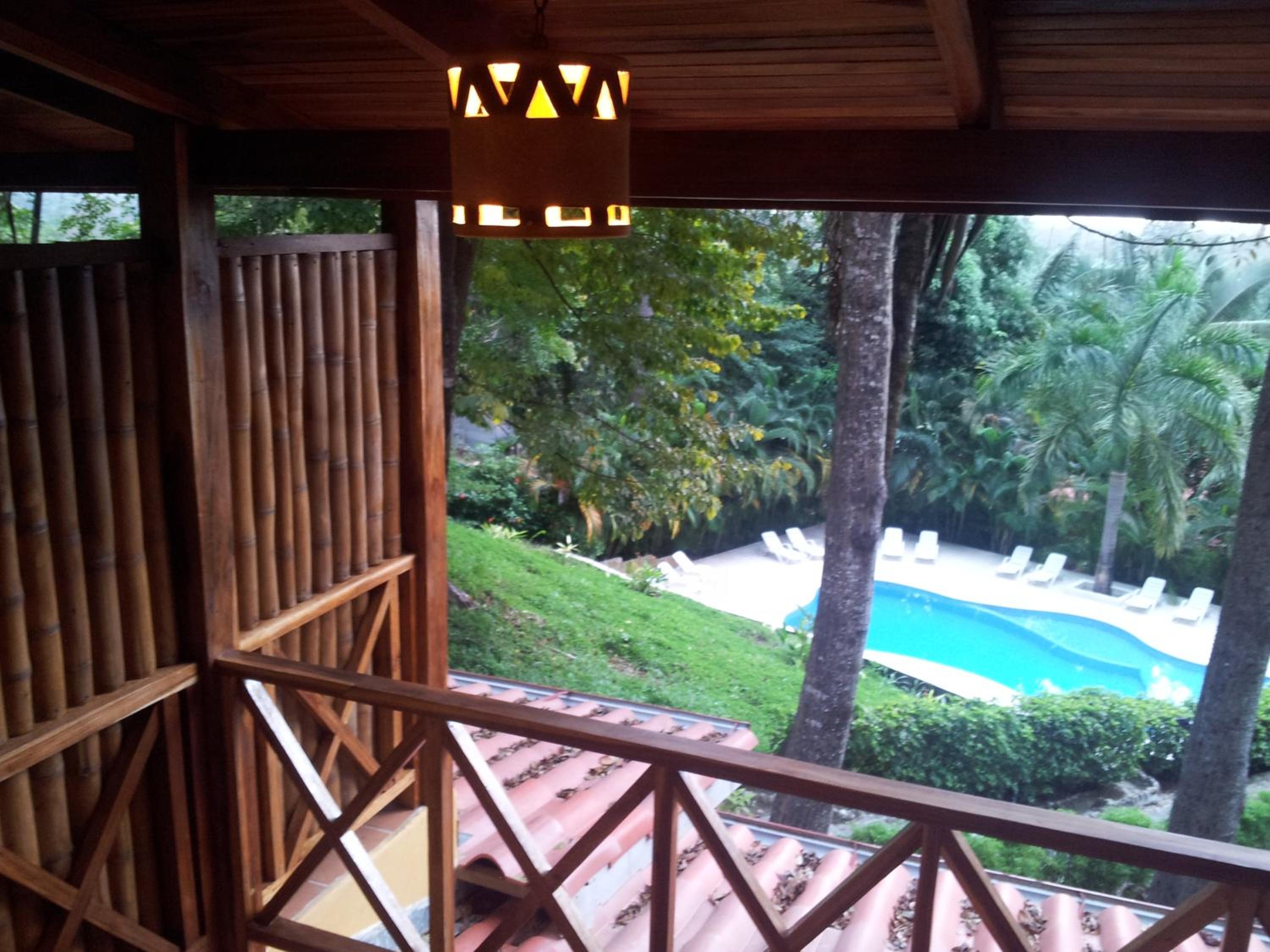 Superior Double or Twin Room with Pool View photo 2