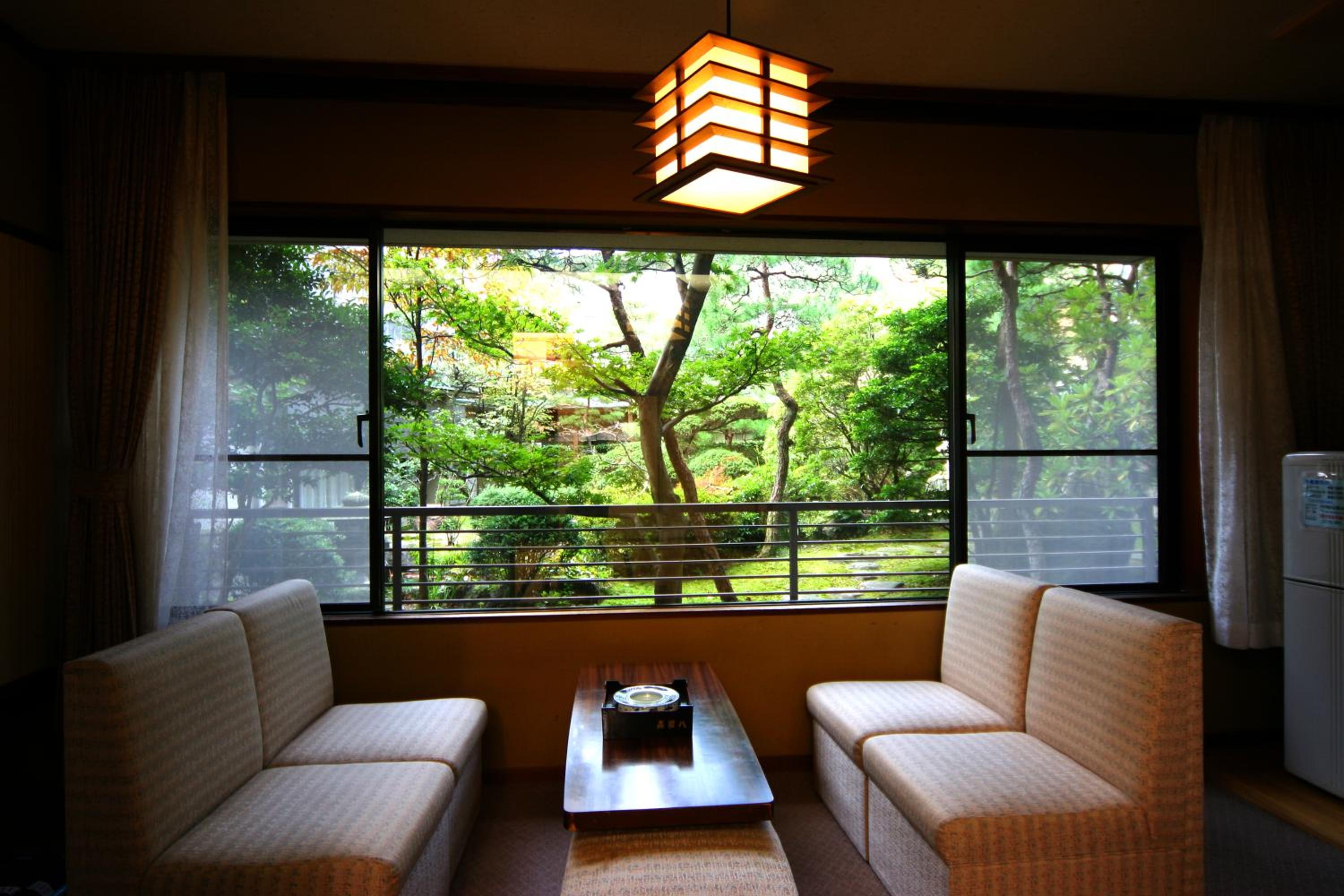 Japanese-Style Quadruple Room - Photo 2