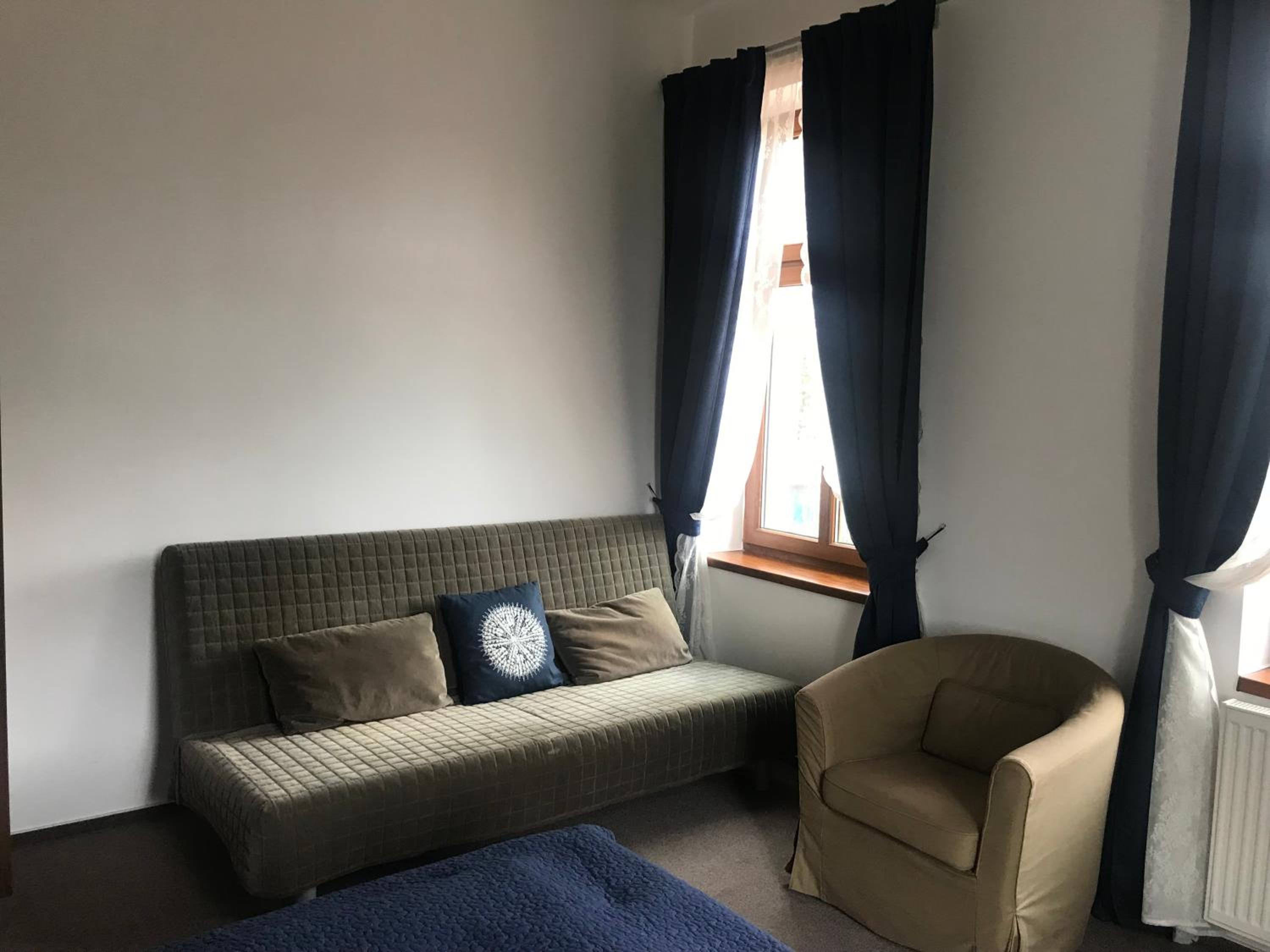 Family Room photo 3