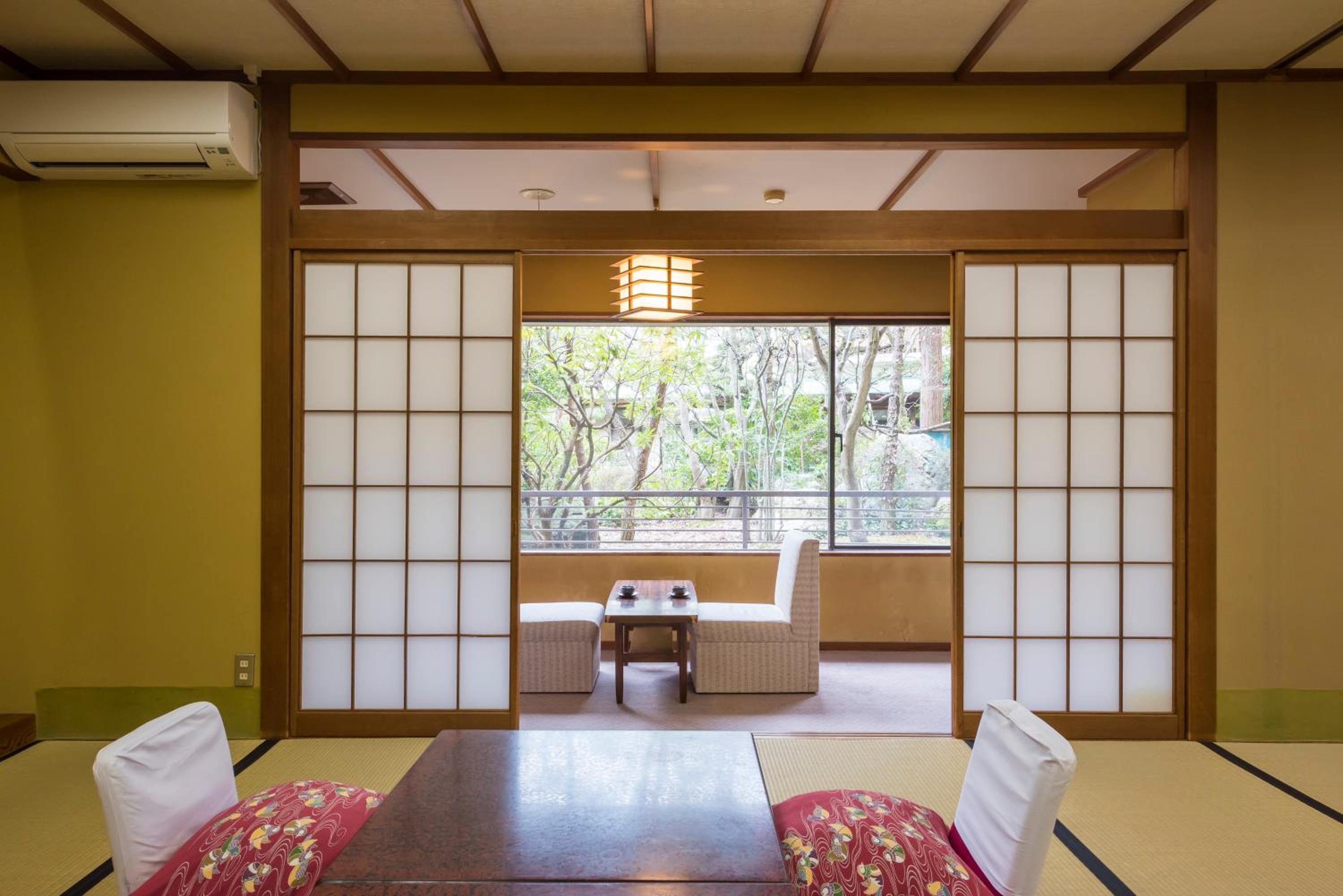 Japanese-Style Quadruple Room - Photo 3