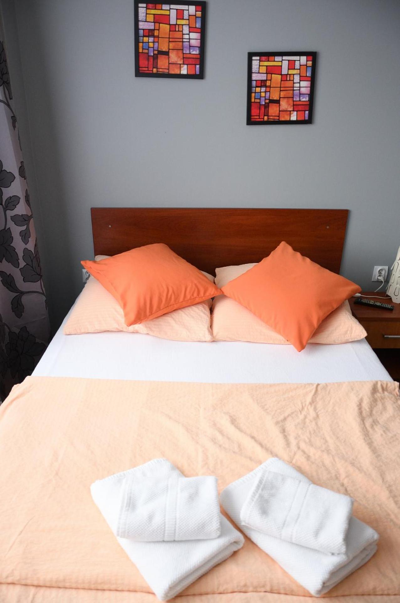 Double or Twin Room - Photo 11