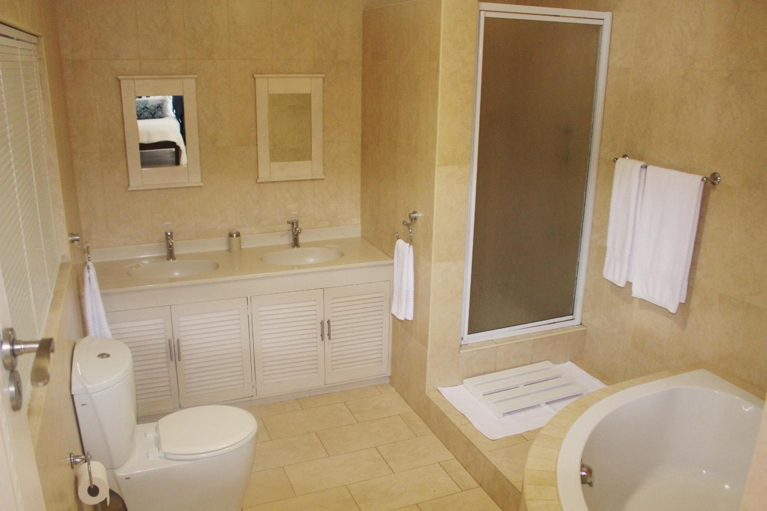 Double or Twin Room photo 3