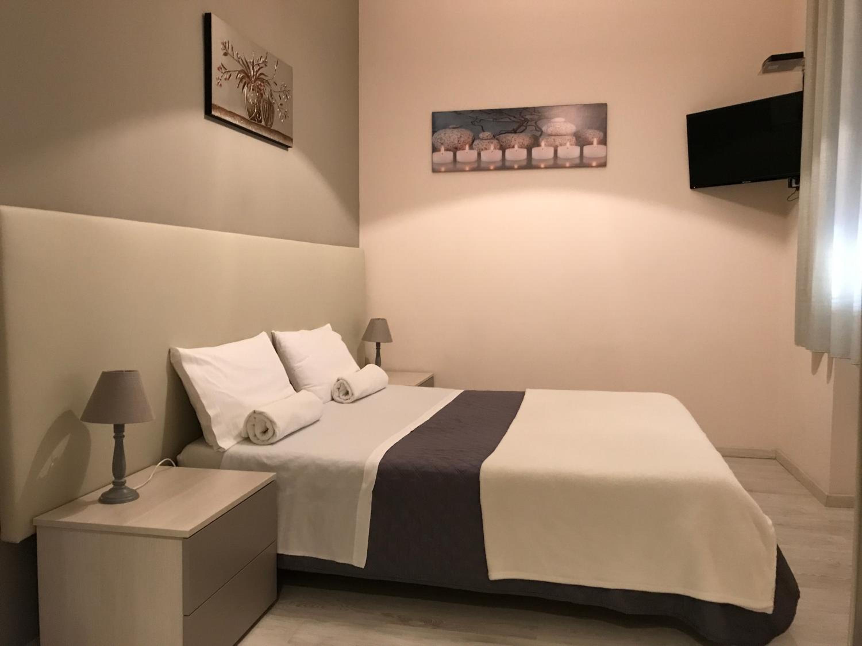 Double Room With Private Bathroom