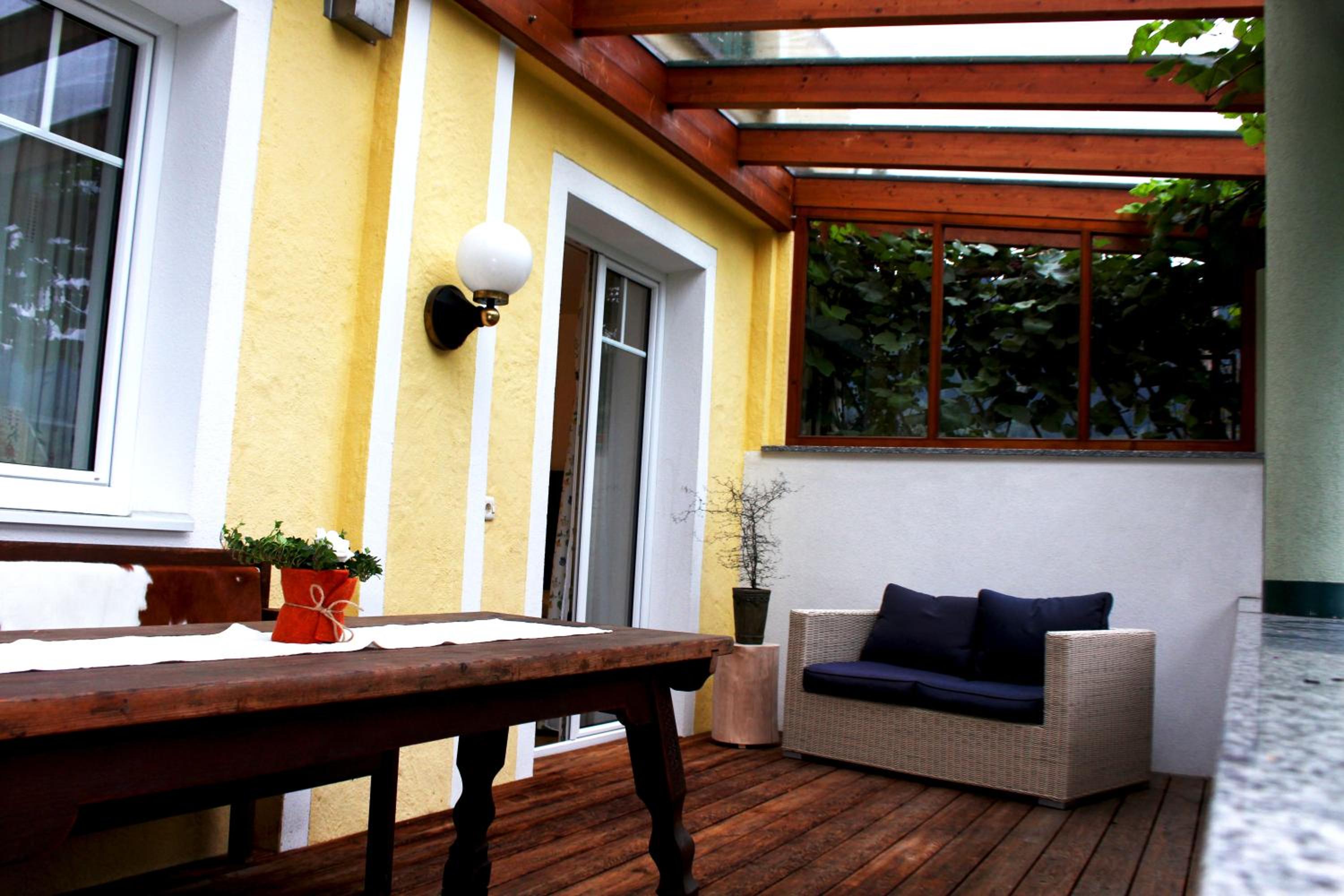 Apartment with Terrace - Photo 3