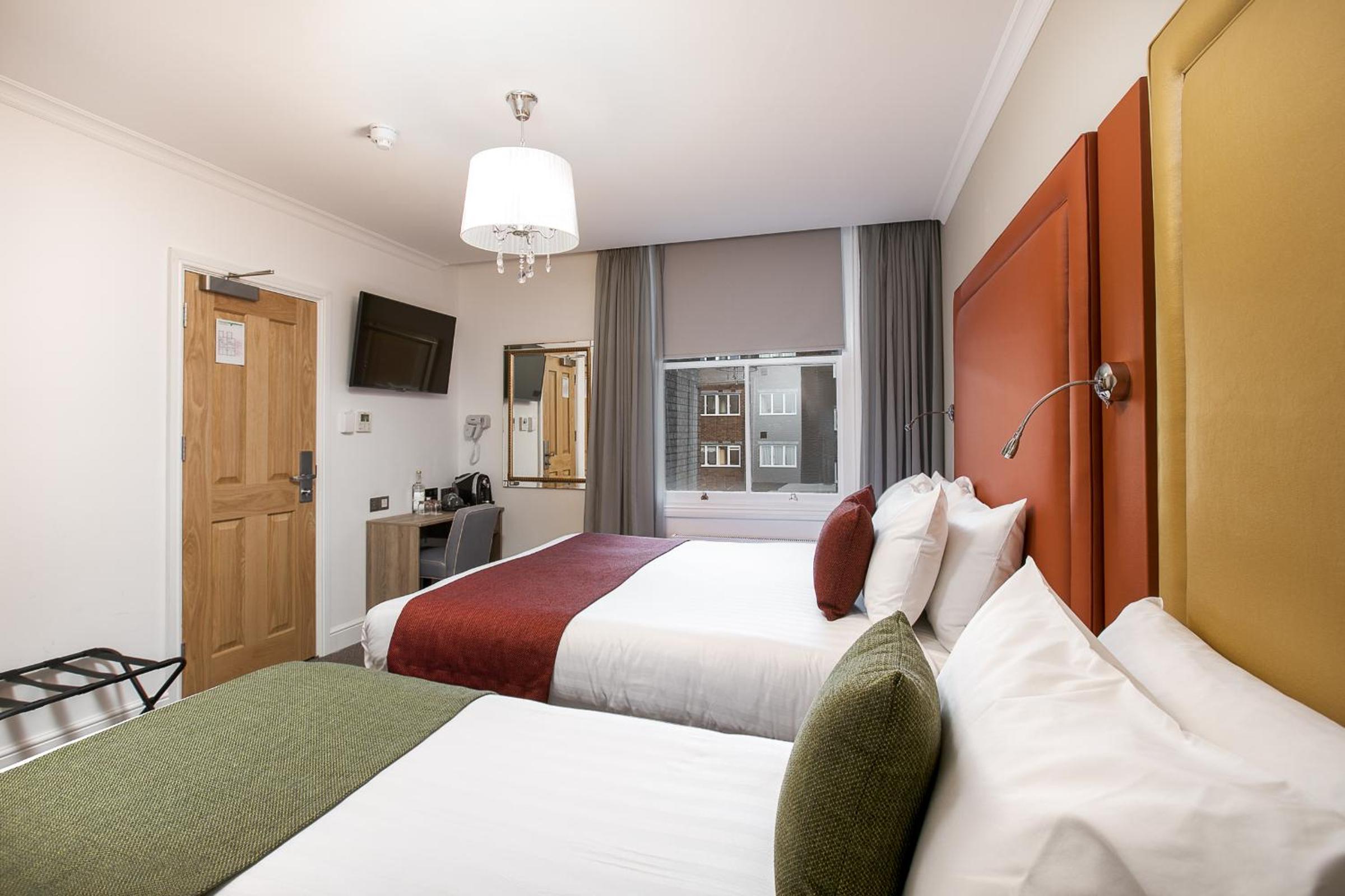 Superior Triple Room photo 1