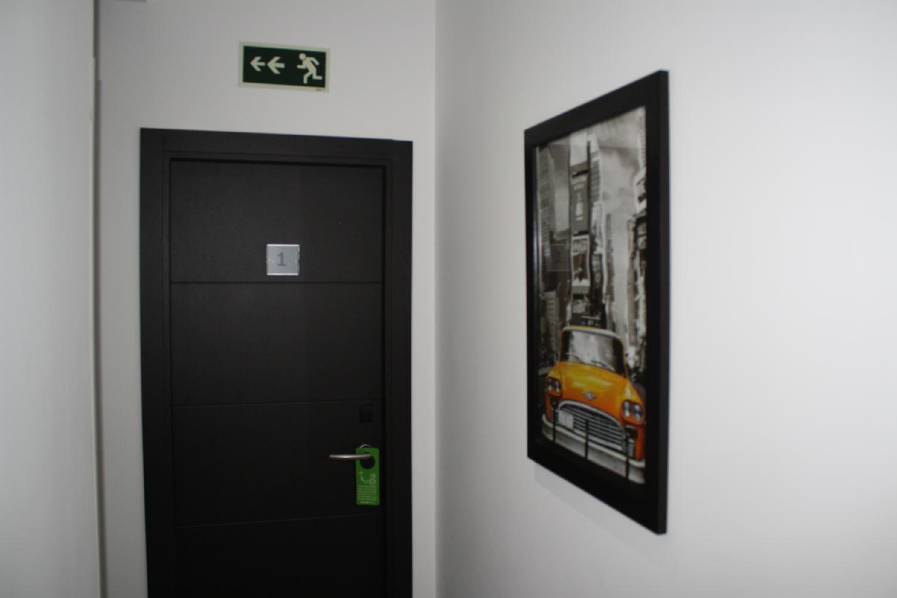Single Room photo 2