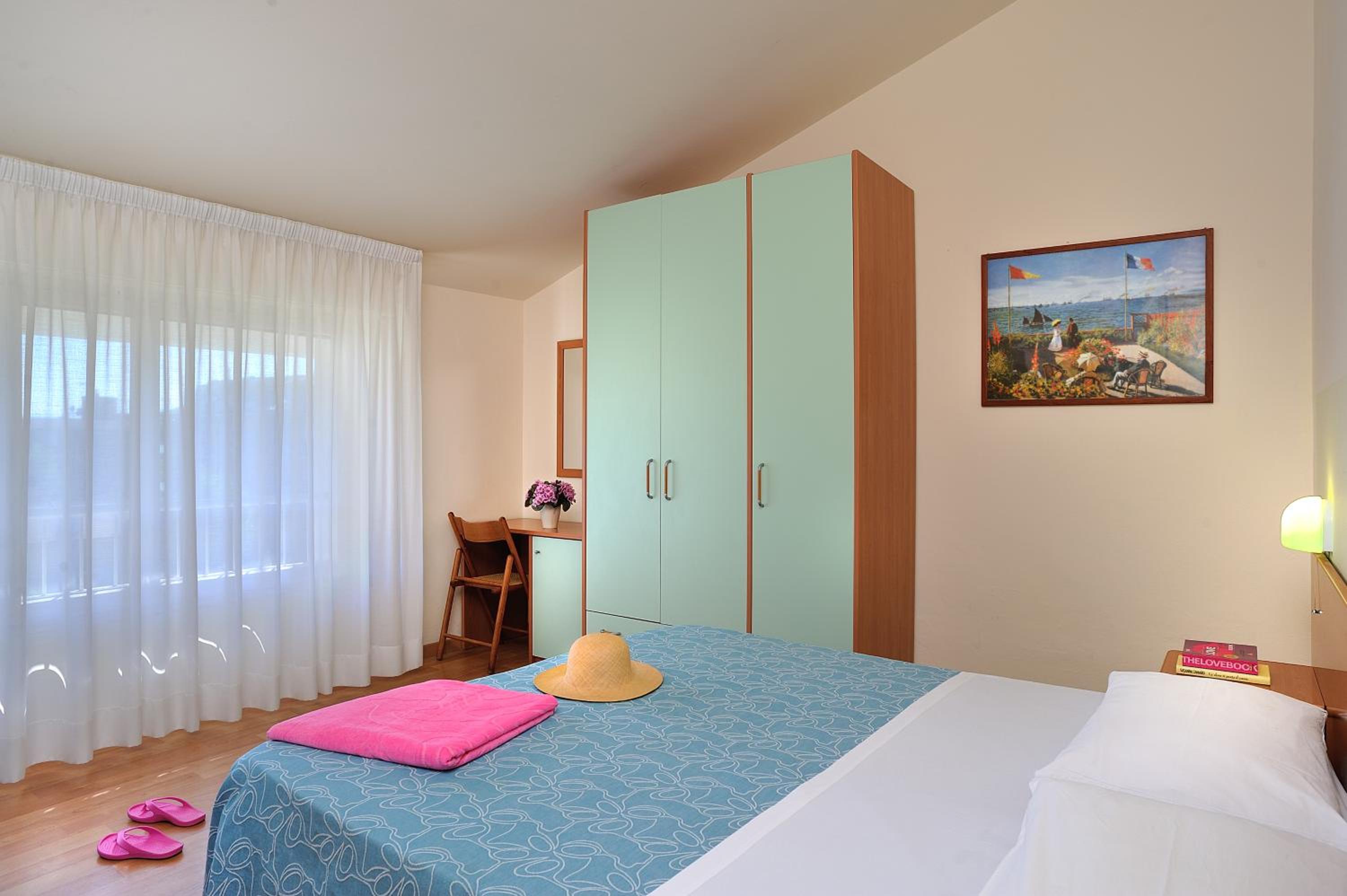 Family Room with Sea View