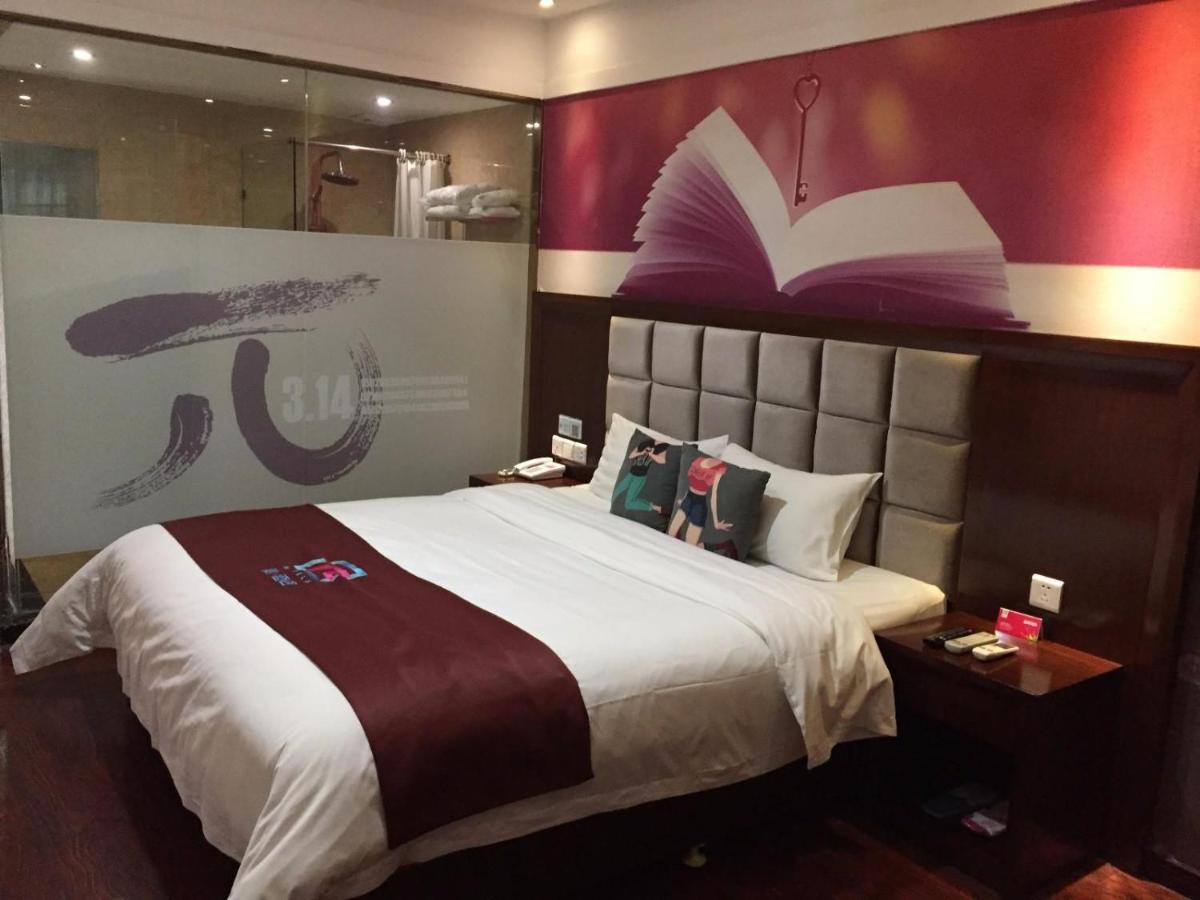 Mainland Chinese Citizens - Business Double Room photo 1