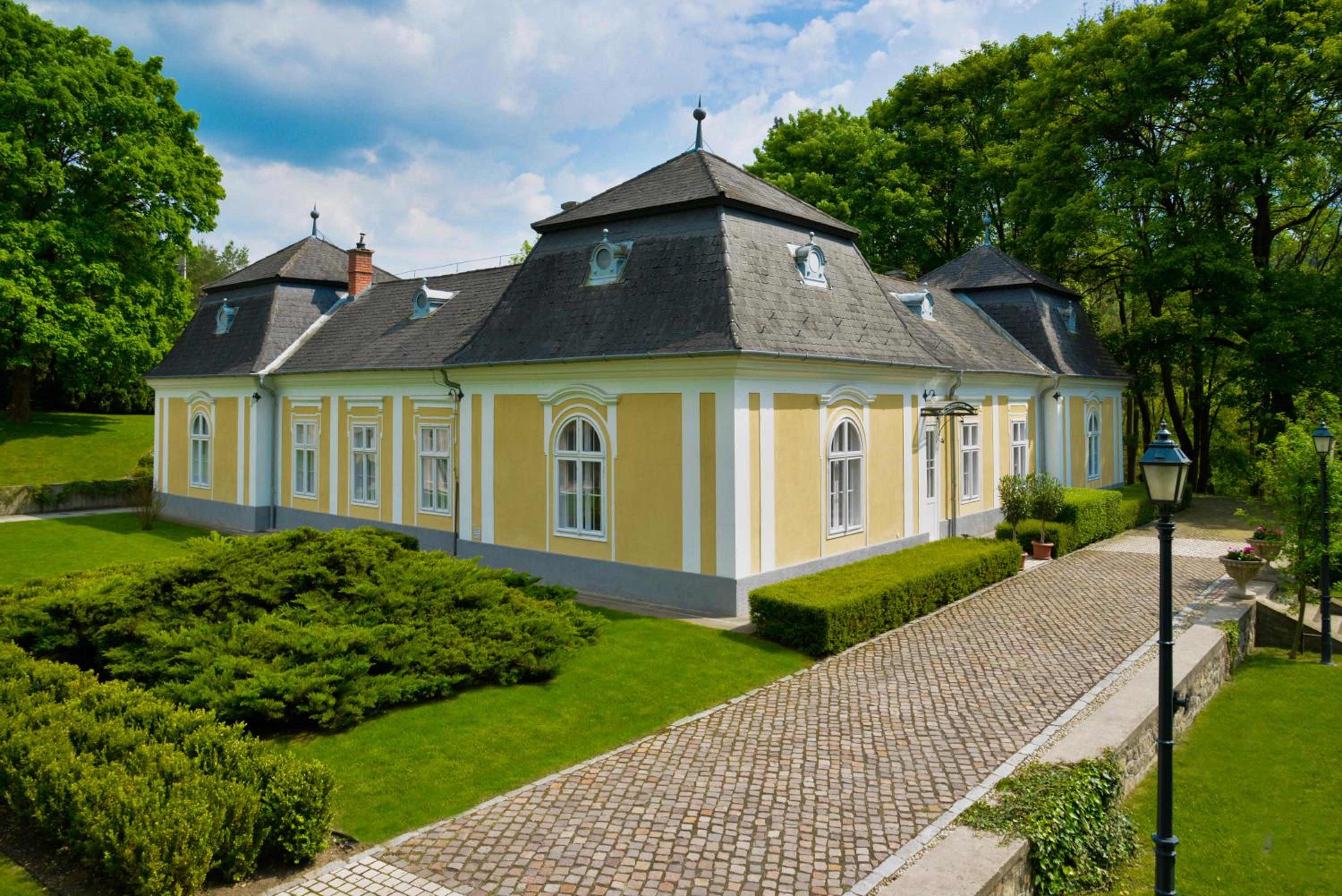 Small Castle photo 2