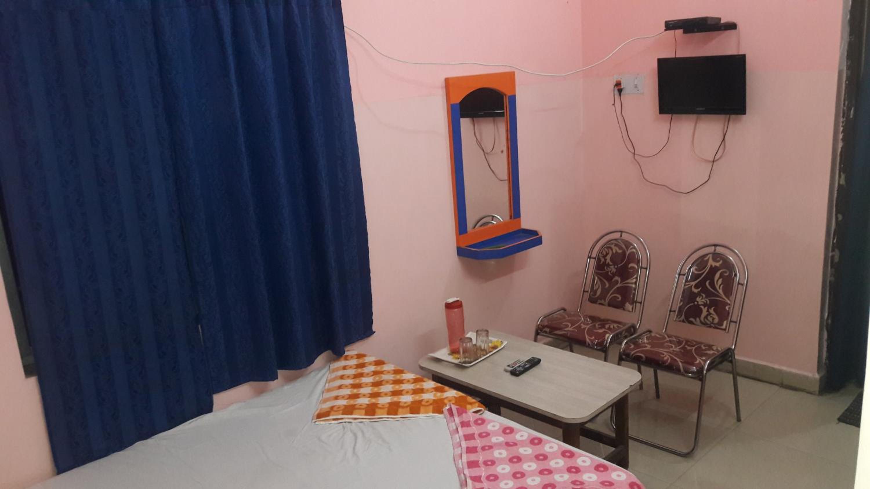 Deluxe Double Room - Indian nationals only photo 3