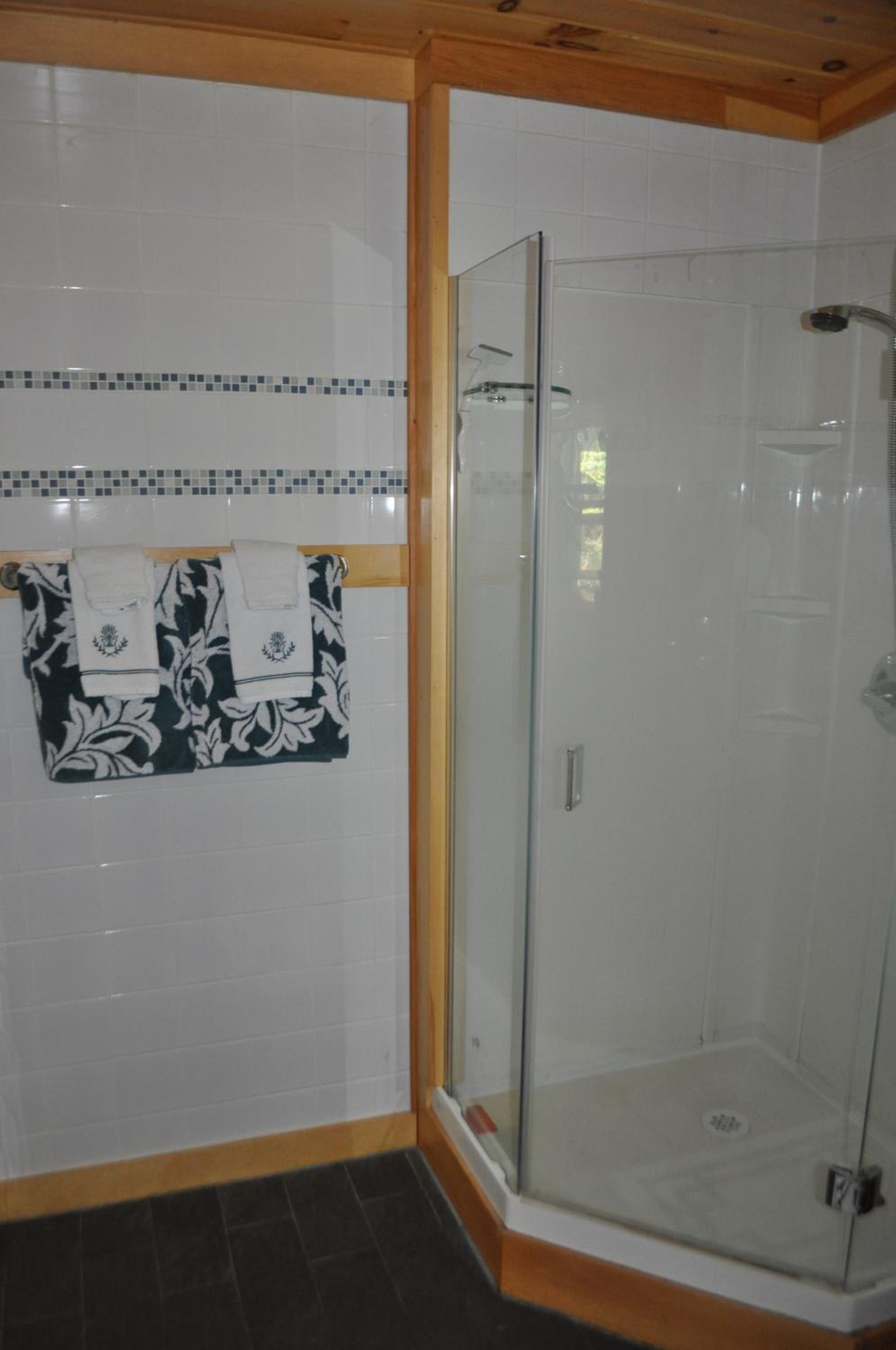 Two-Bedroom Cottage photo 2