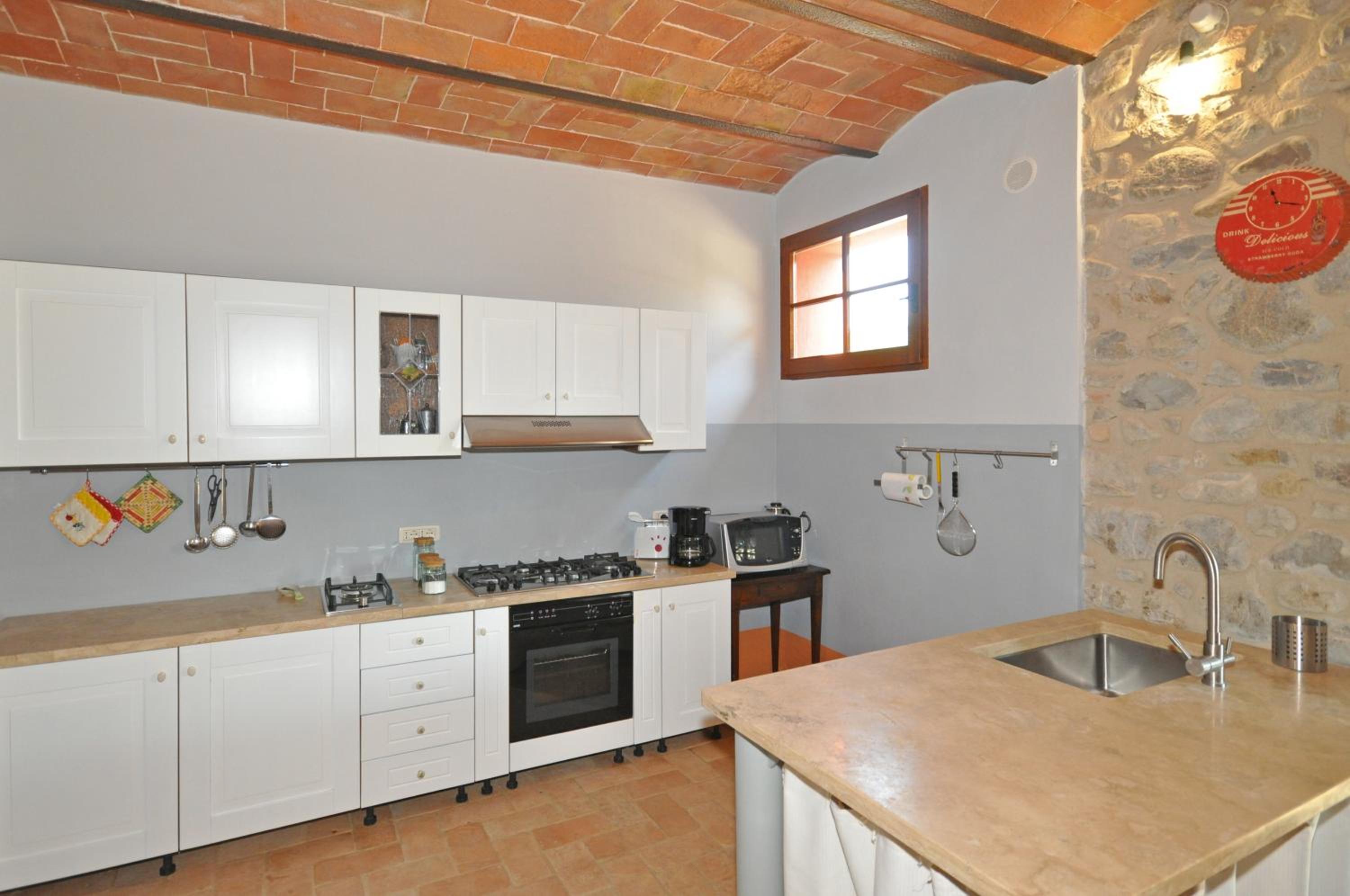 Eight-Bedroom Country house  photo 1