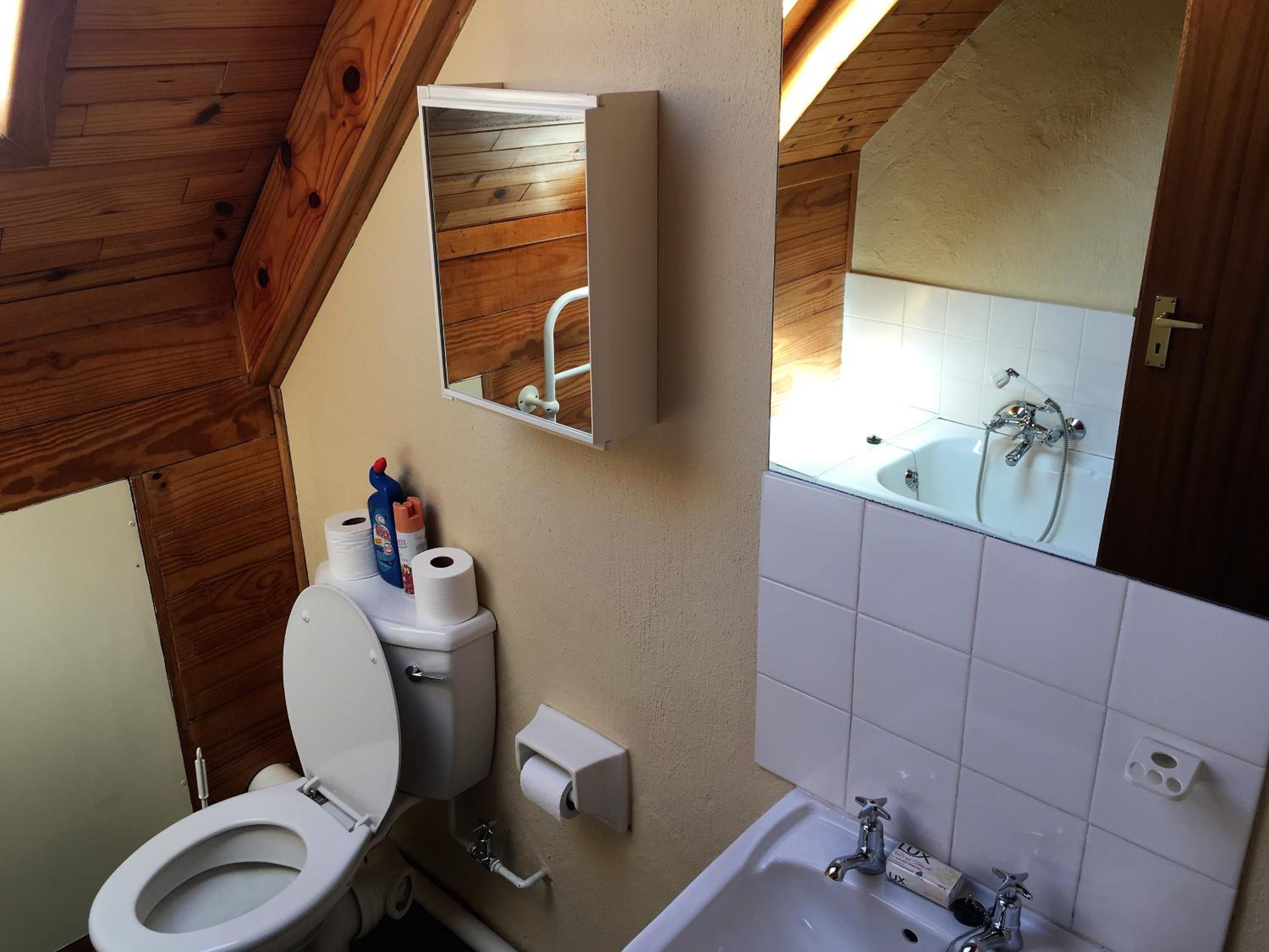Three-Bedroom House - Photo 23