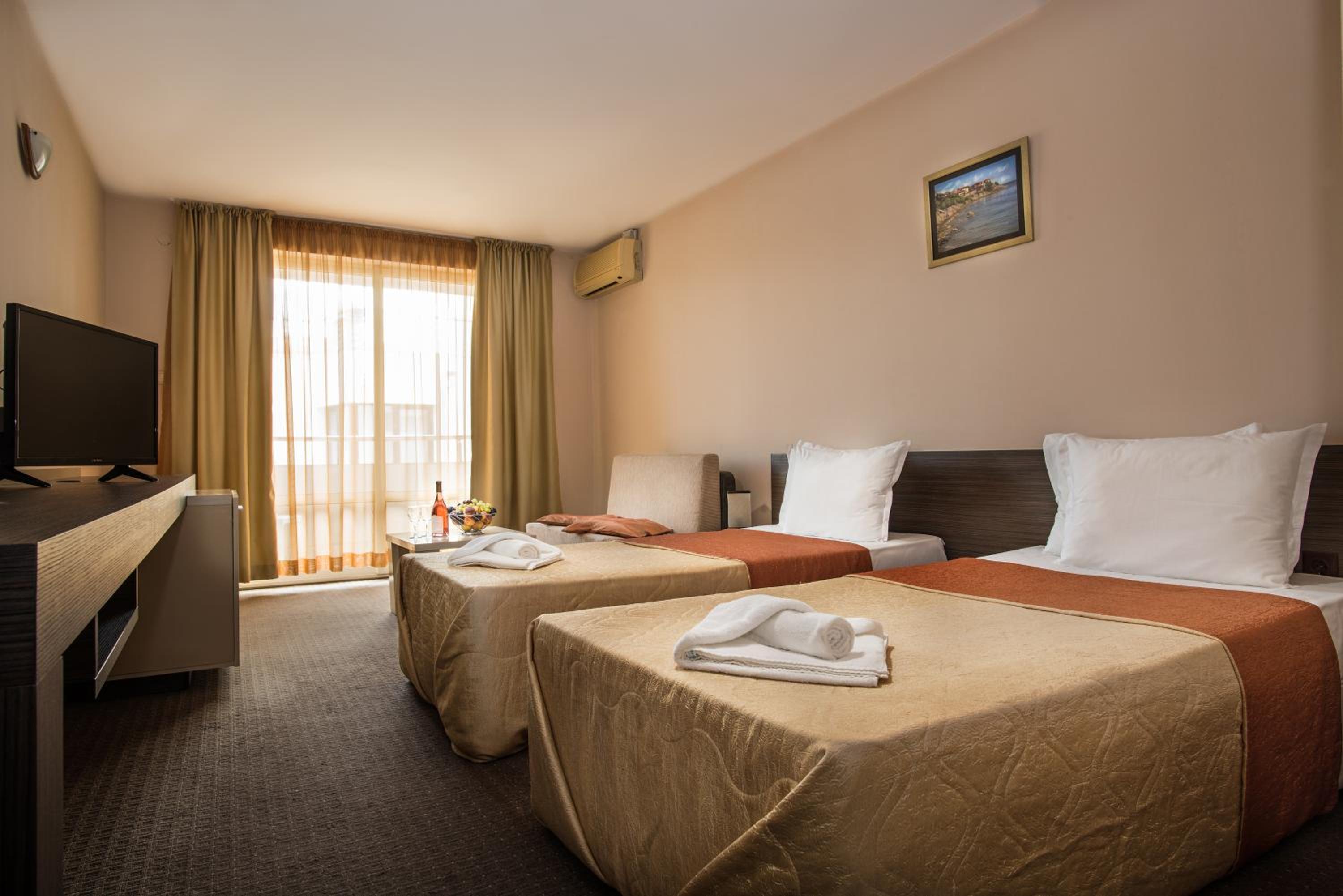 Double or Twin Room - Photo 1
