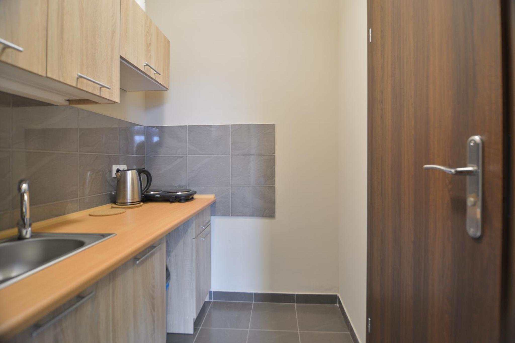 One-Bedroom Apartment - Photo 2