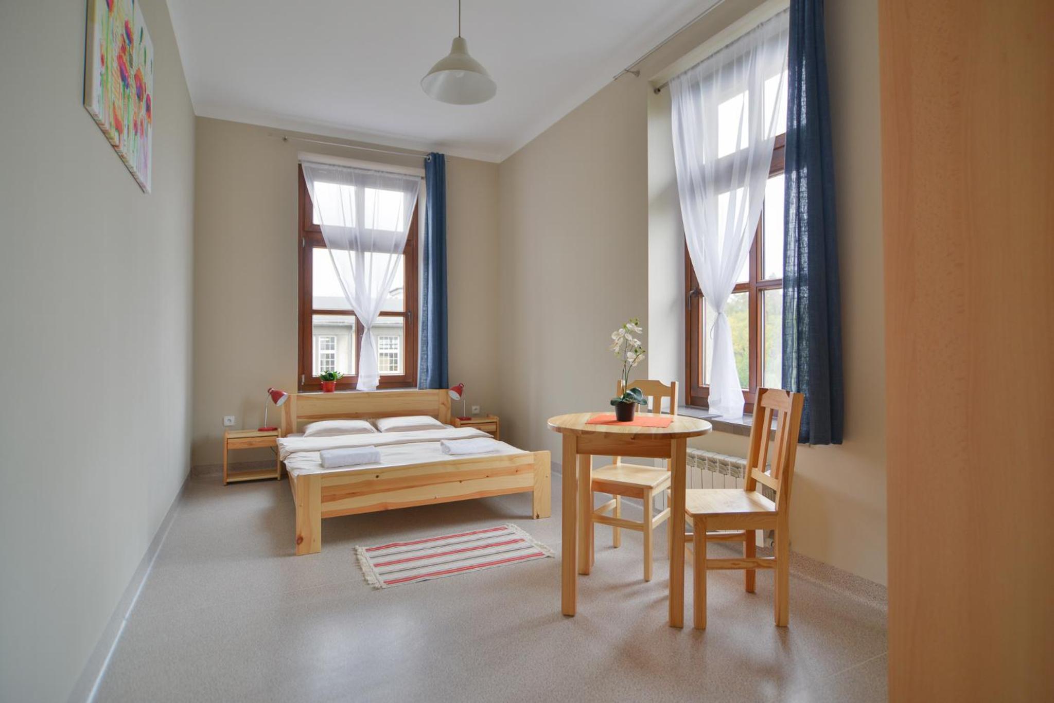 One-Bedroom Apartment - Photo 5