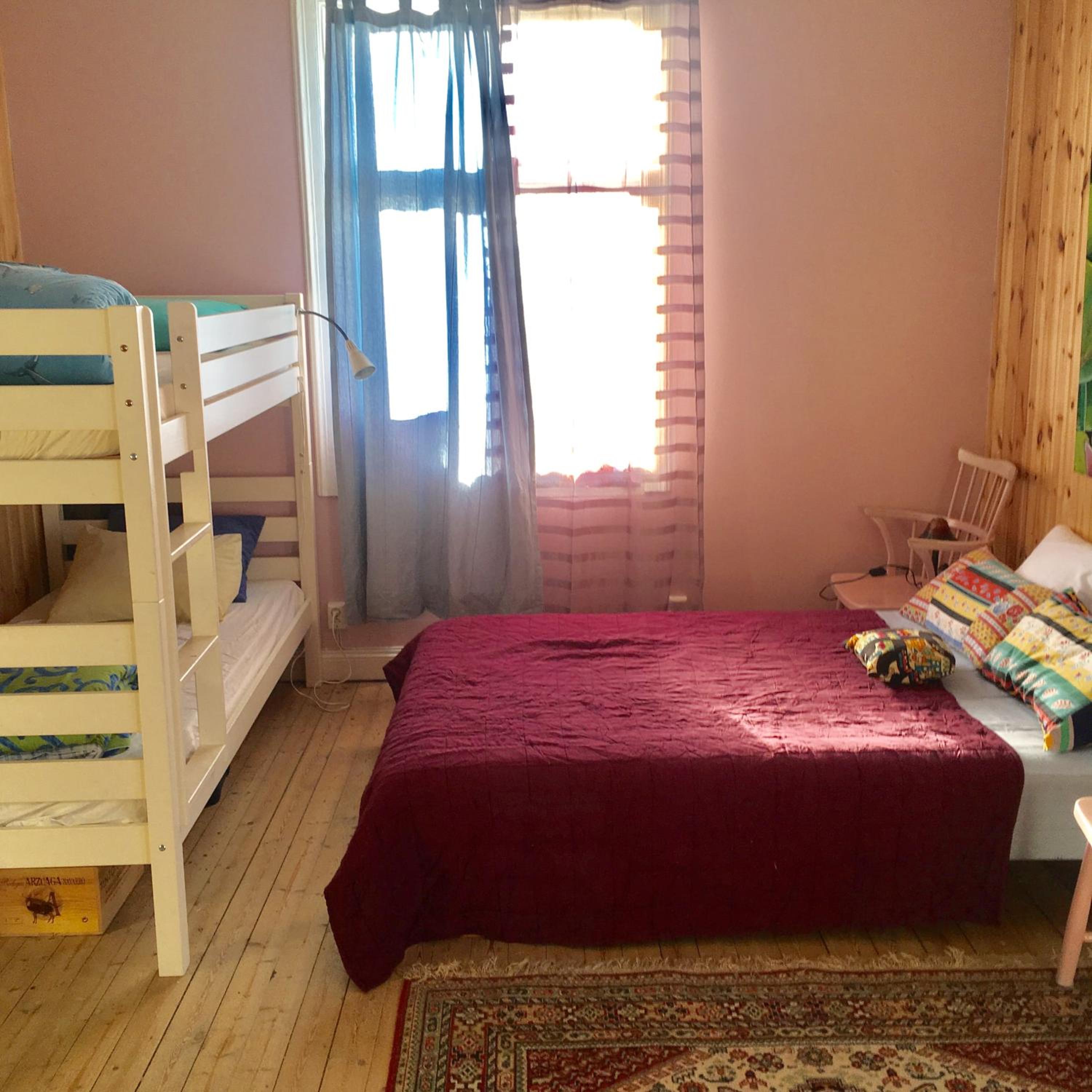Family Room - Photo 6