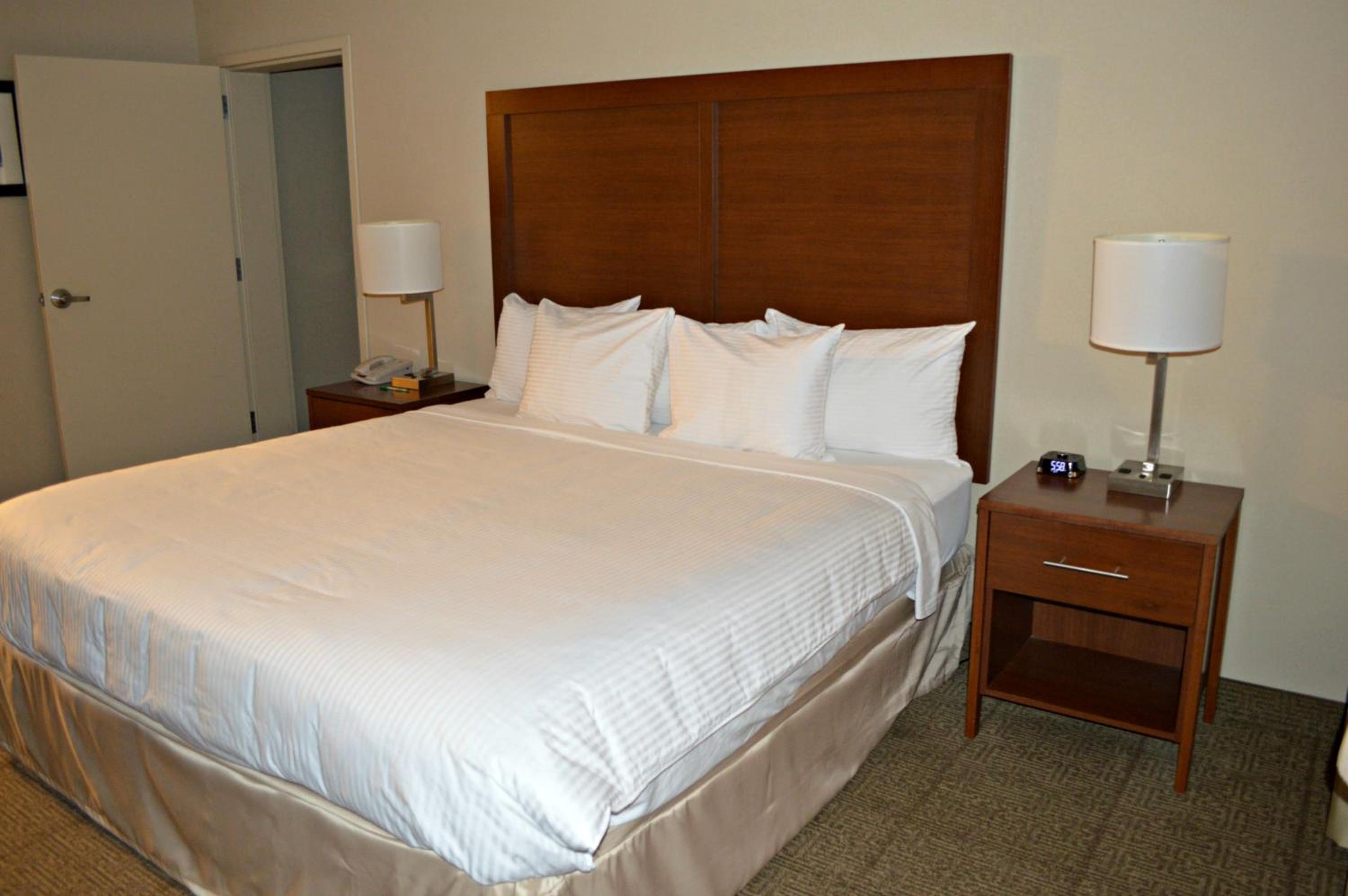 Two Bedroom Suite - Photo 6