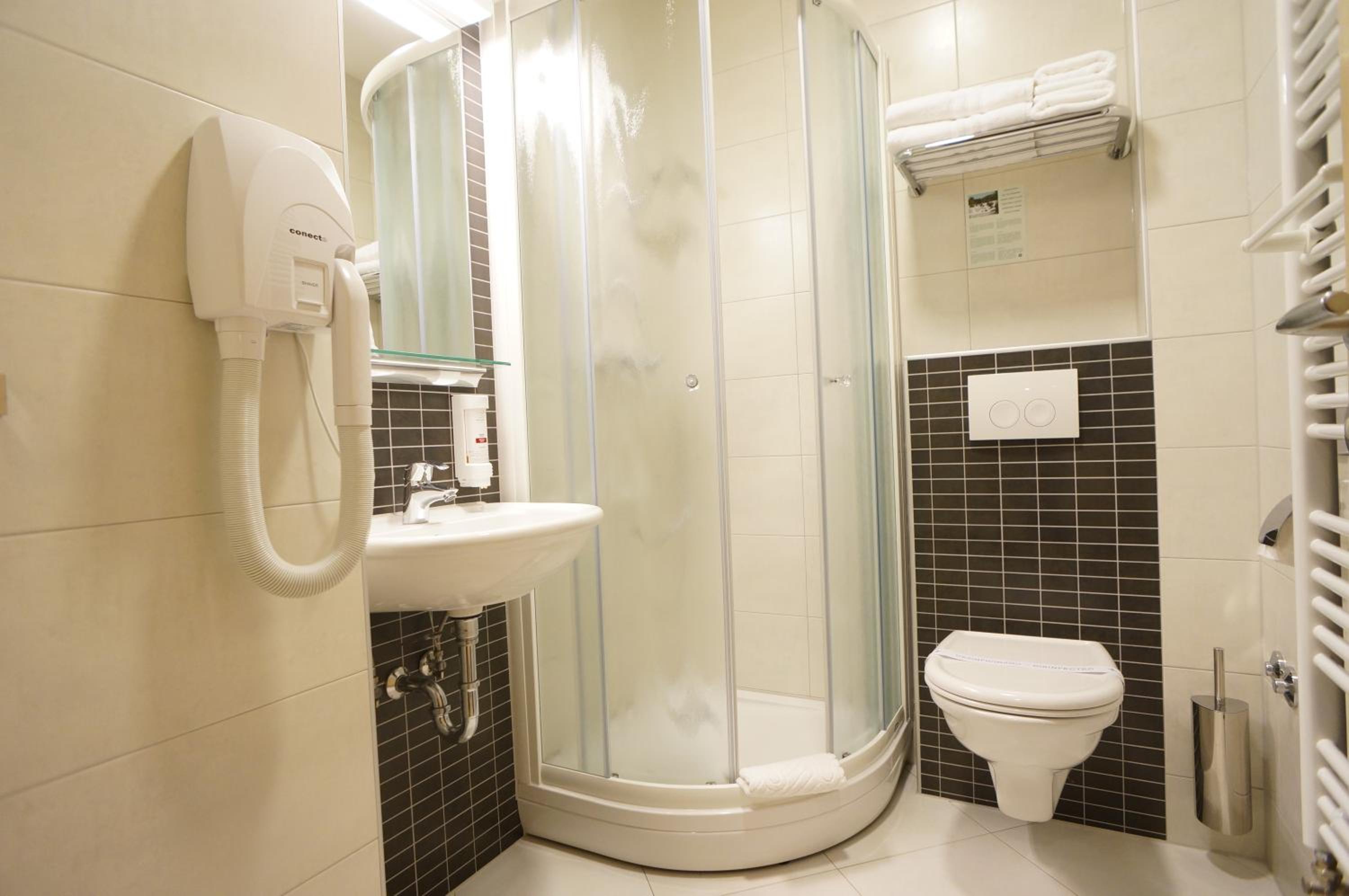 Double or Twin Room photo 2