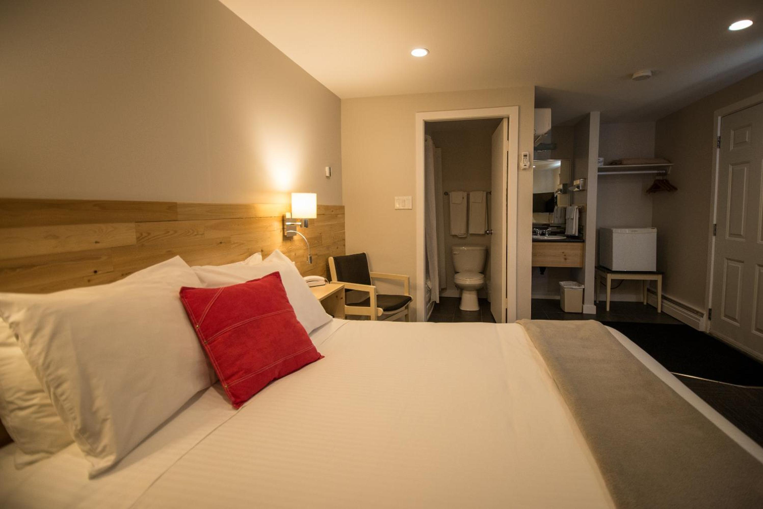 Double Room - Non-Smoking