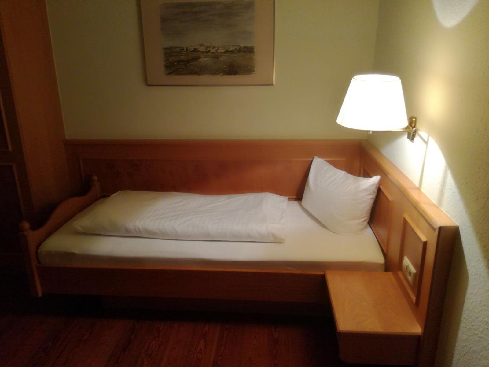 Single Room photo 3