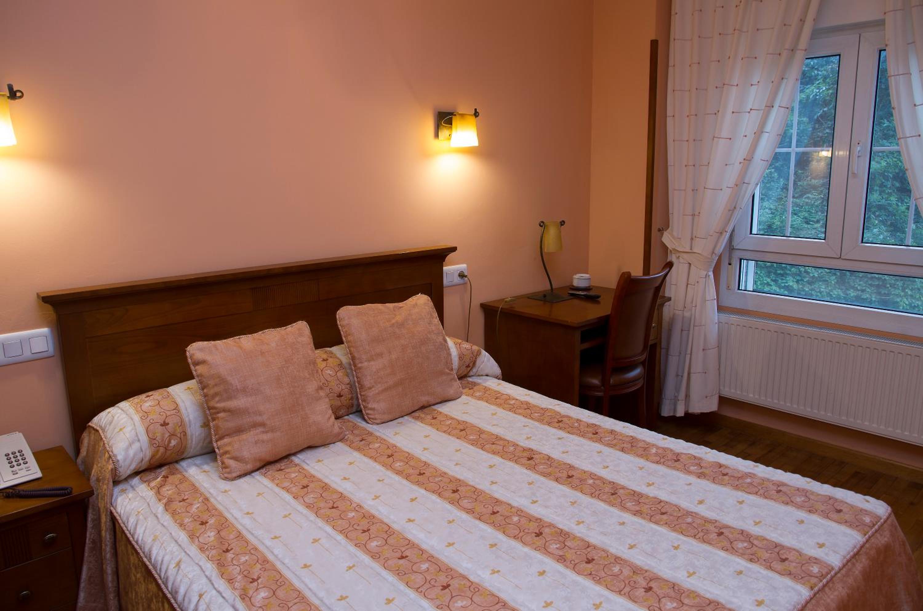Double Room - Photo 19