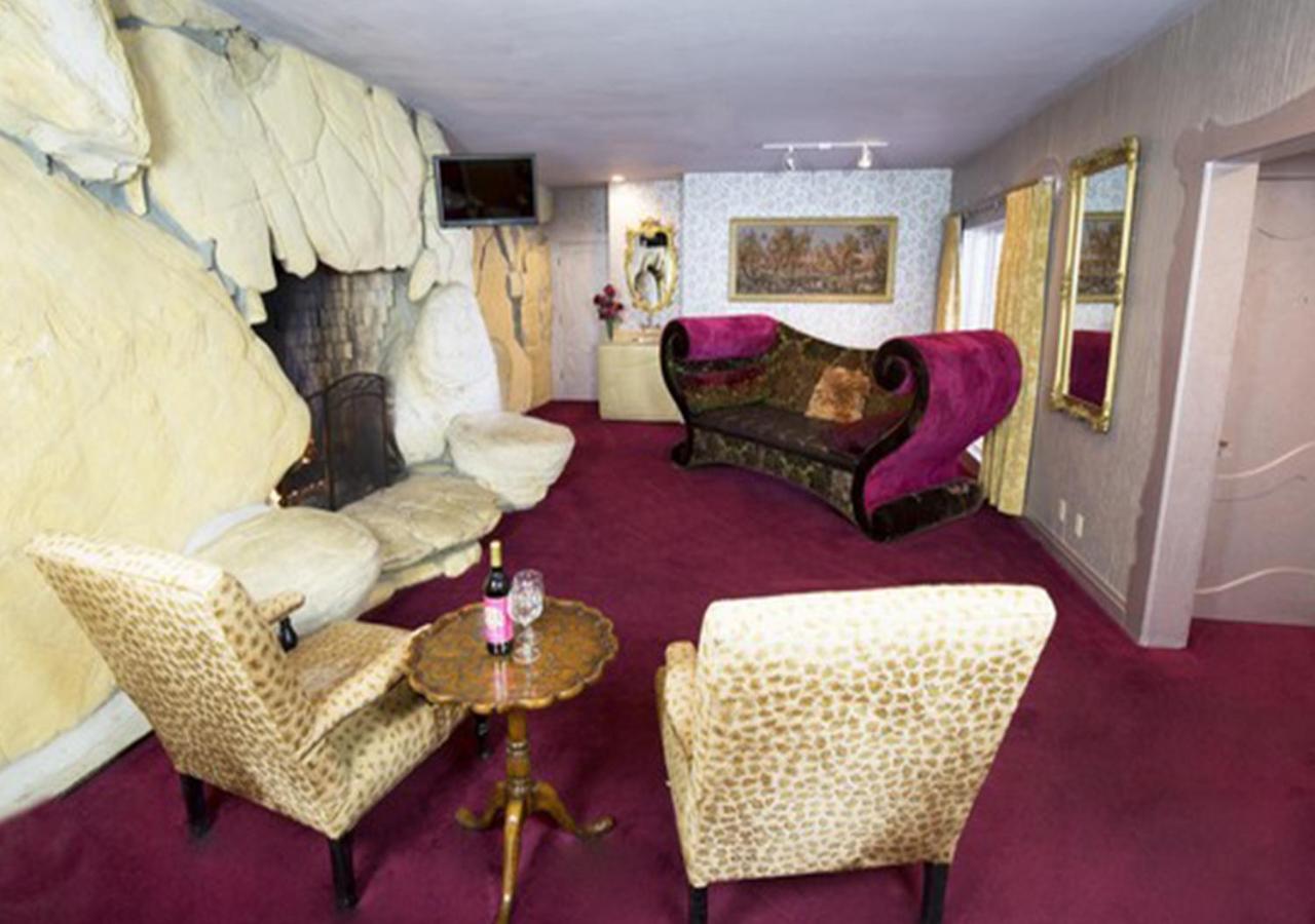 Traveler's Suite - Photo 1