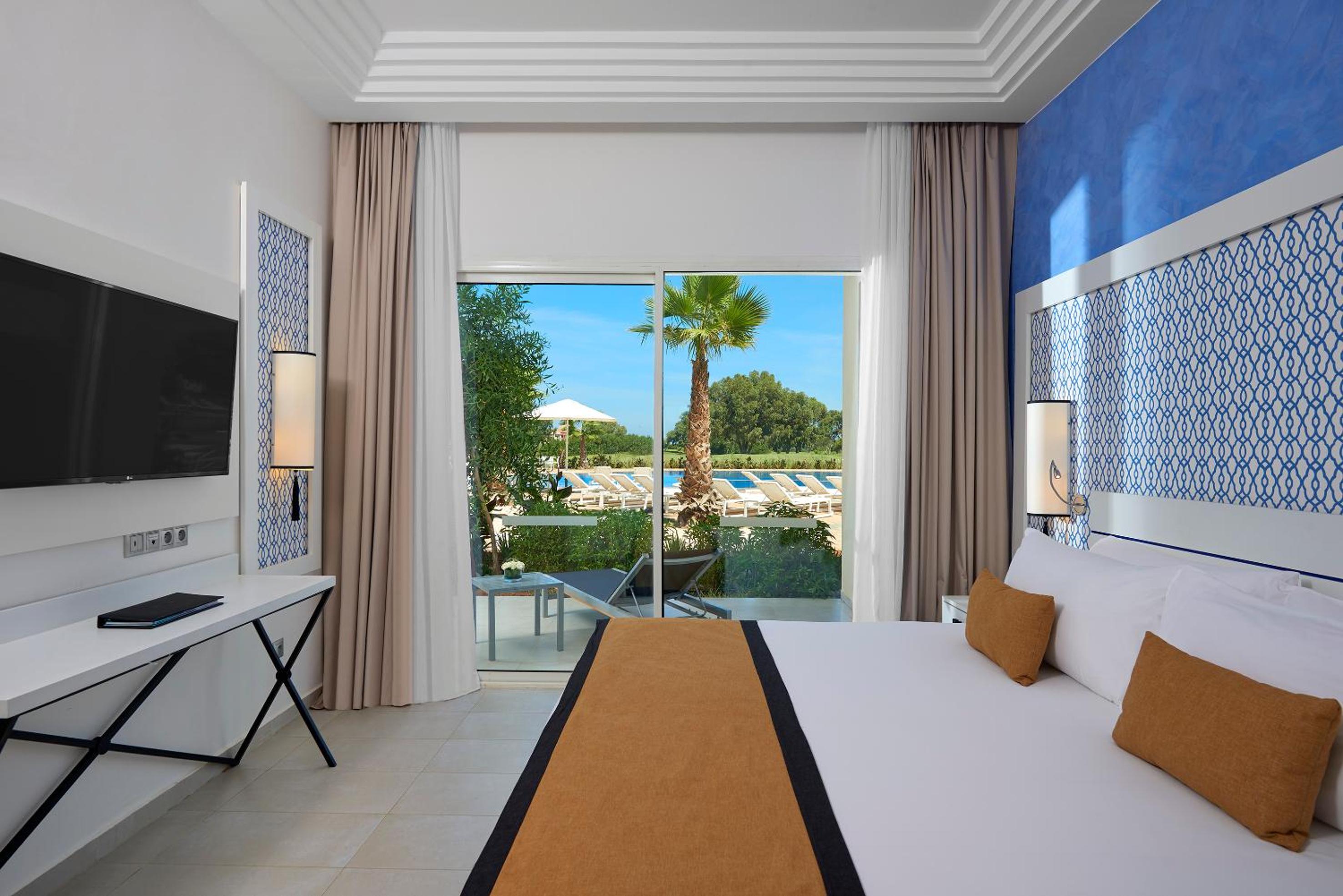 Premium Room with Golf View and Balcony