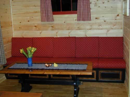 Two-Bedroom Cottage - Photo 9