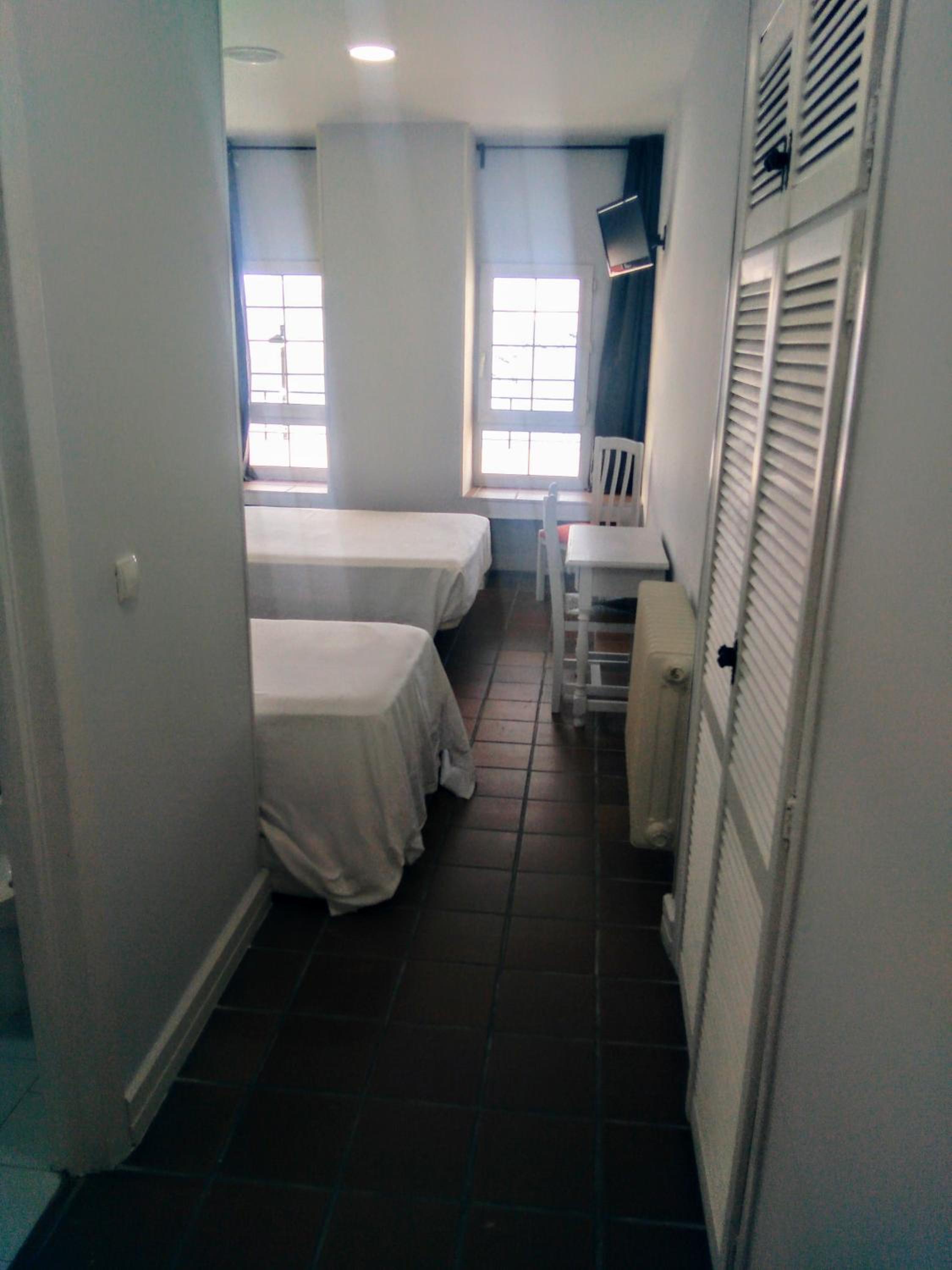Double or Twin Room photo 3