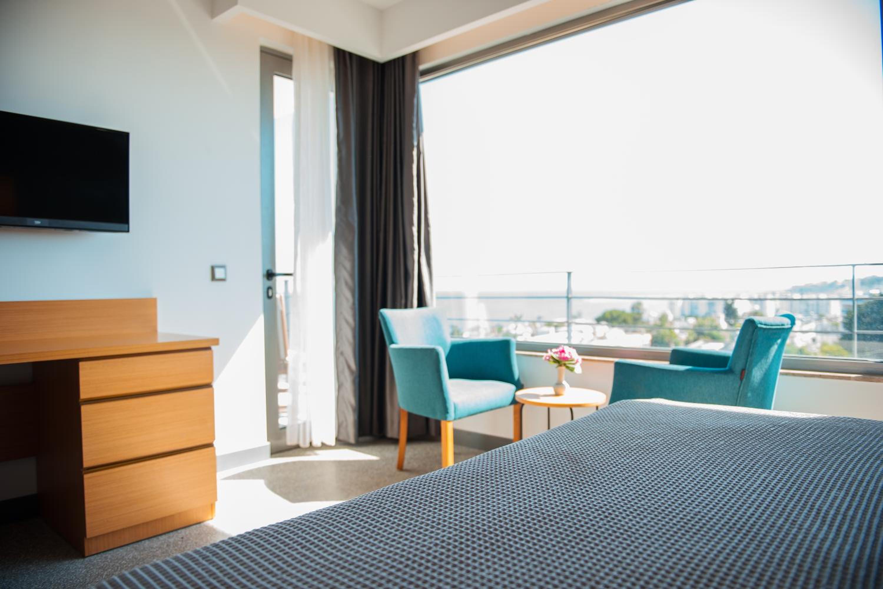 Double Room with Balcony and Panoramic Sea View photo 1
