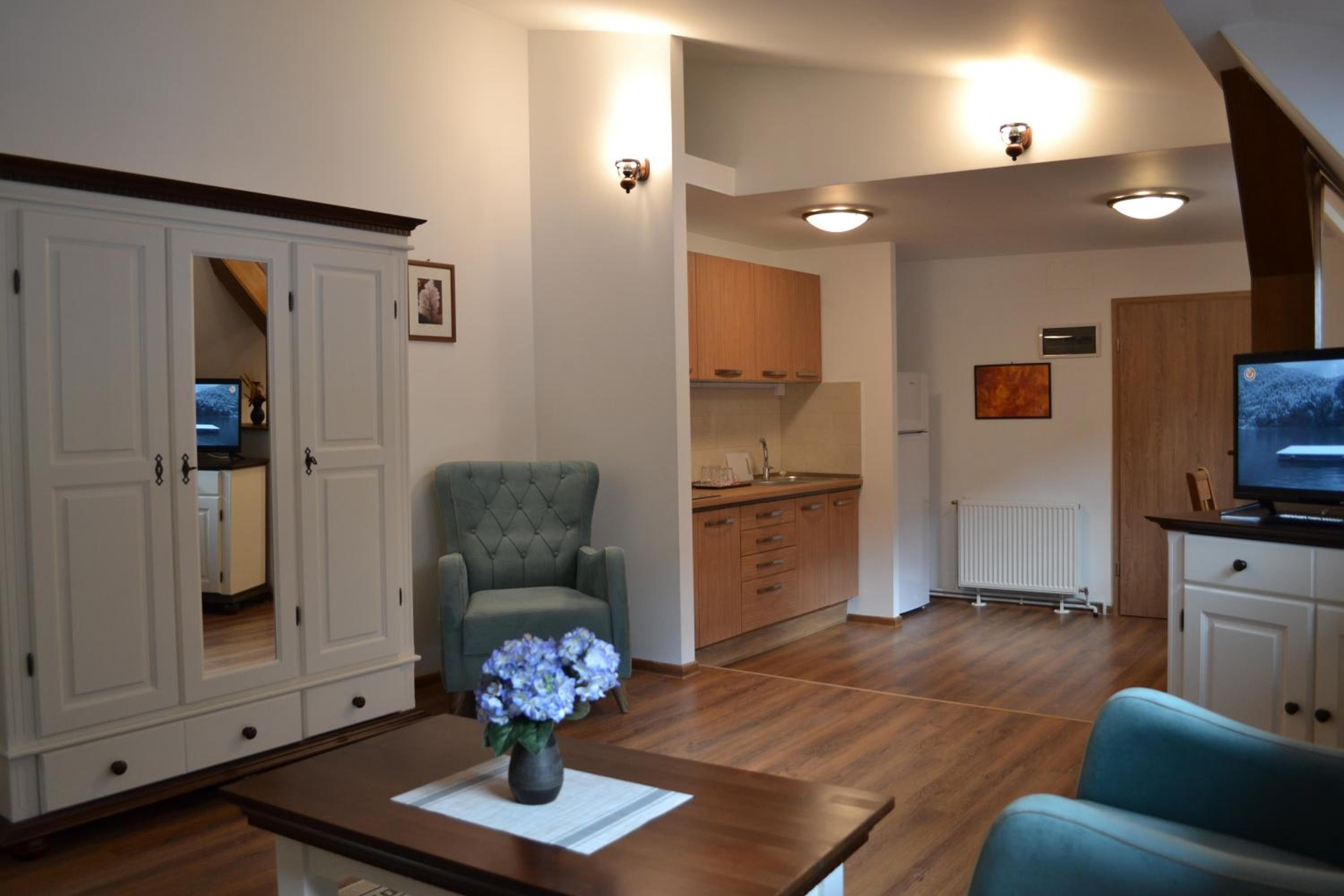Apartment with Garden View - Photo 14