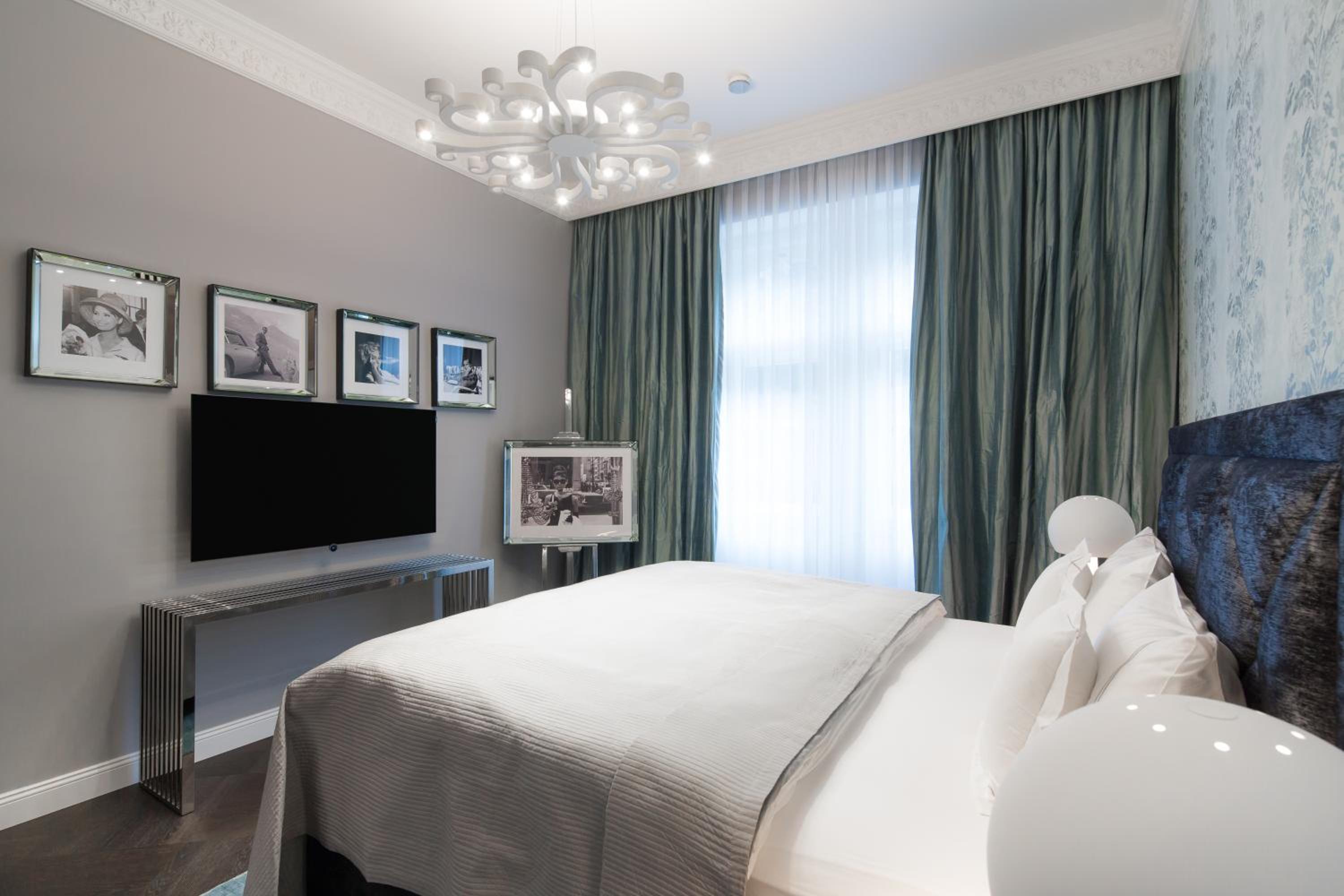 One-Bedroom Suite With Wellness Access