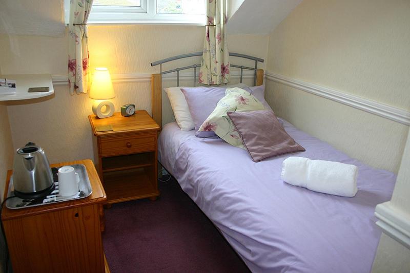 Single Room photo 3
